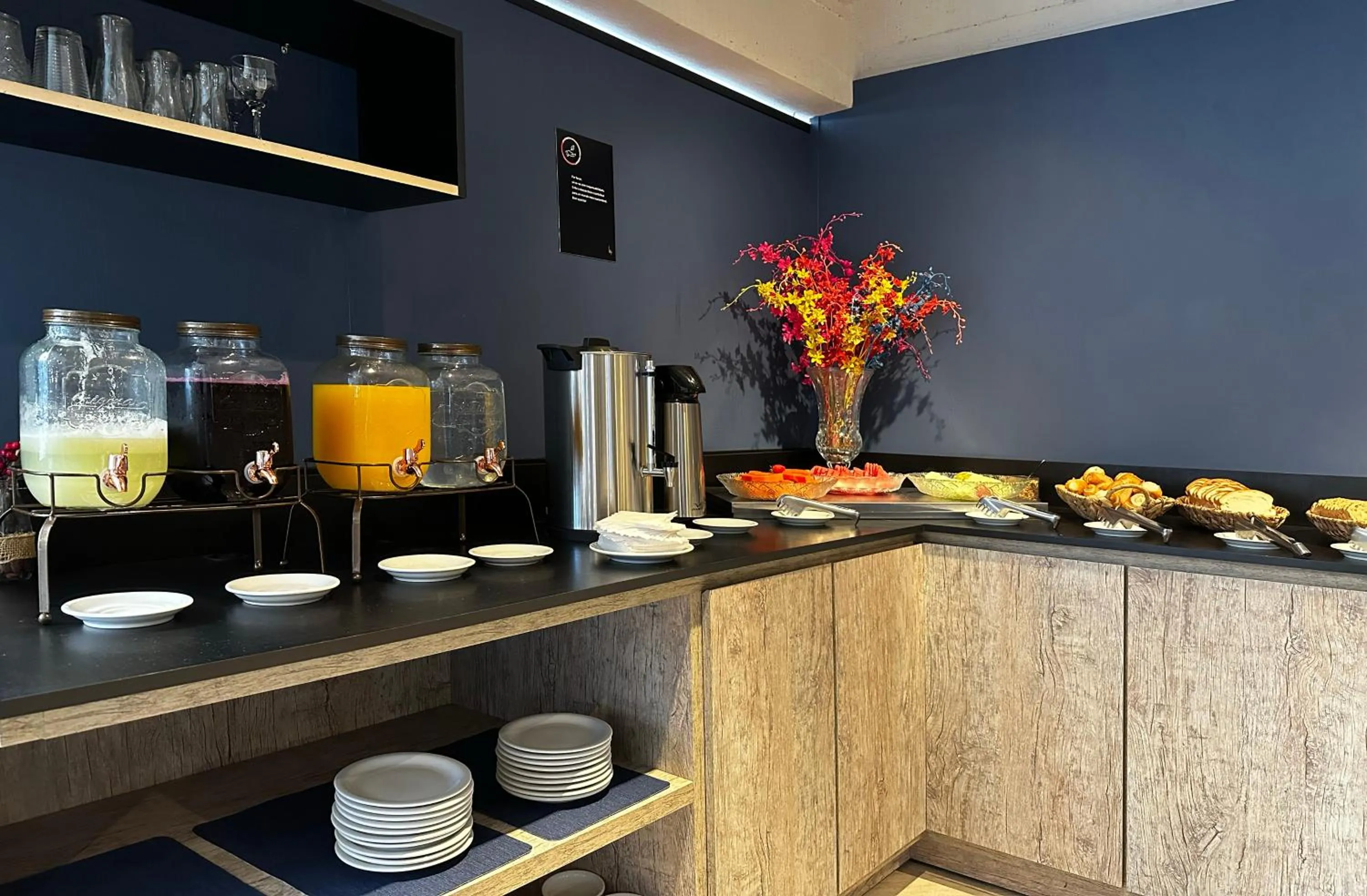 Breakfast in Luzzy Hotel