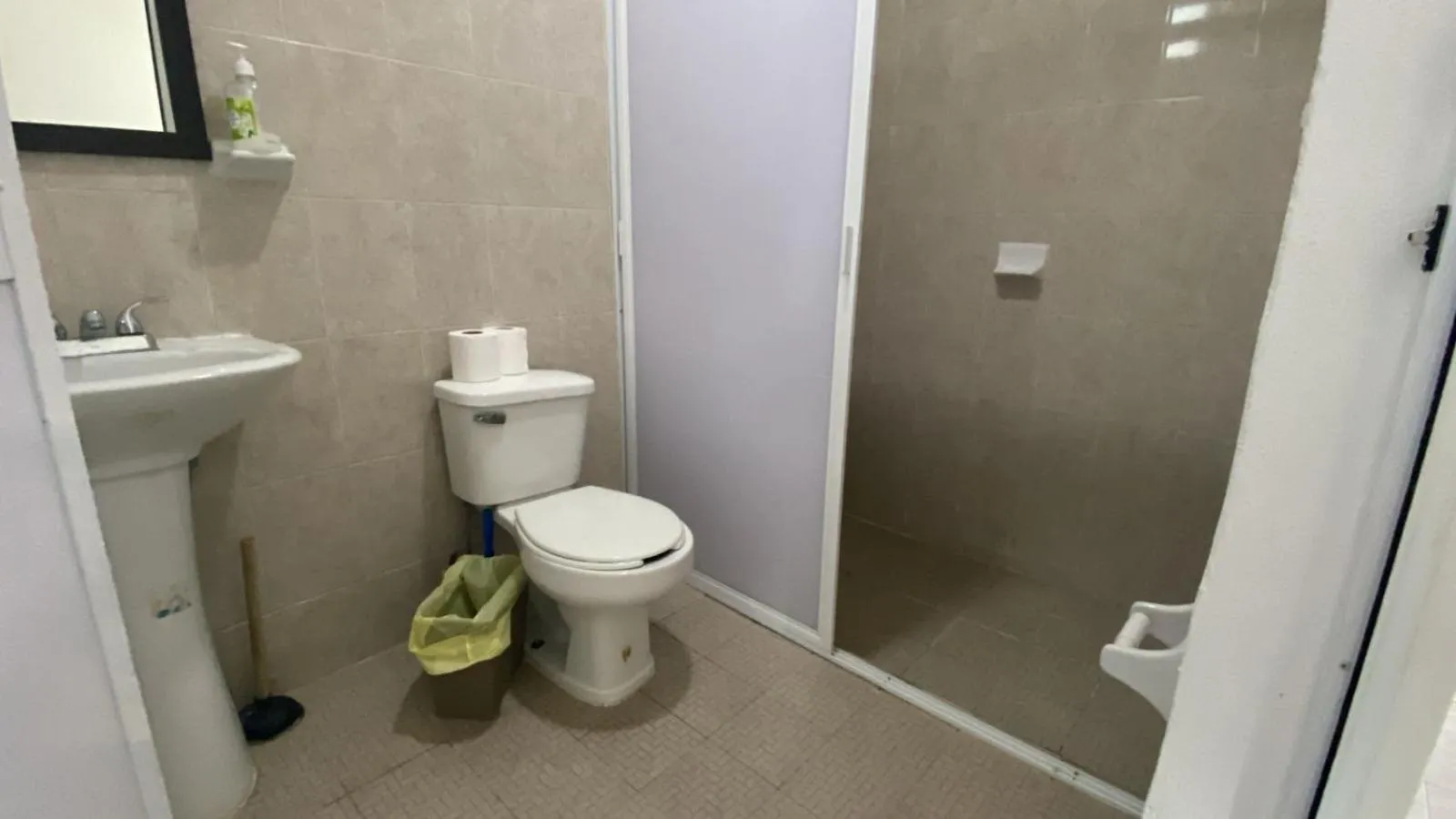 Toilet in Hotel Casa Del Angel