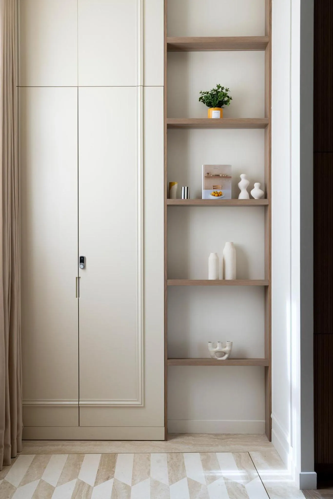 wardrobe in HIGHSTAY - Luxury Serviced Apartments - Le Marais