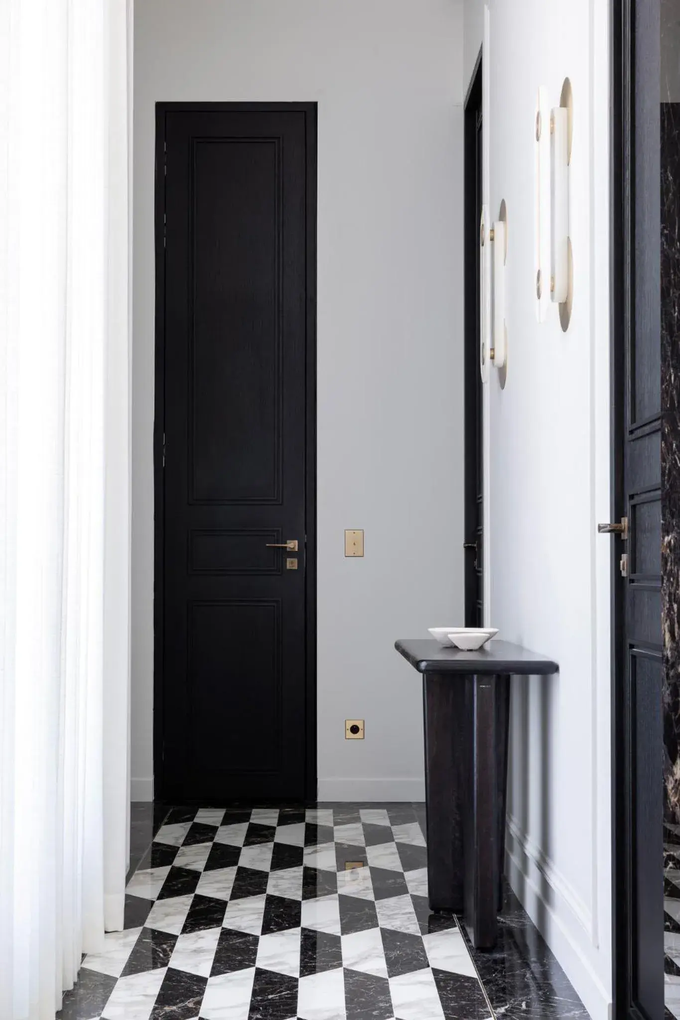 Property building in HIGHSTAY - Luxury Serviced Apartments - Le Marais Property building in HIGHSTAY - Luxury Serviced Apartments - Le Marais