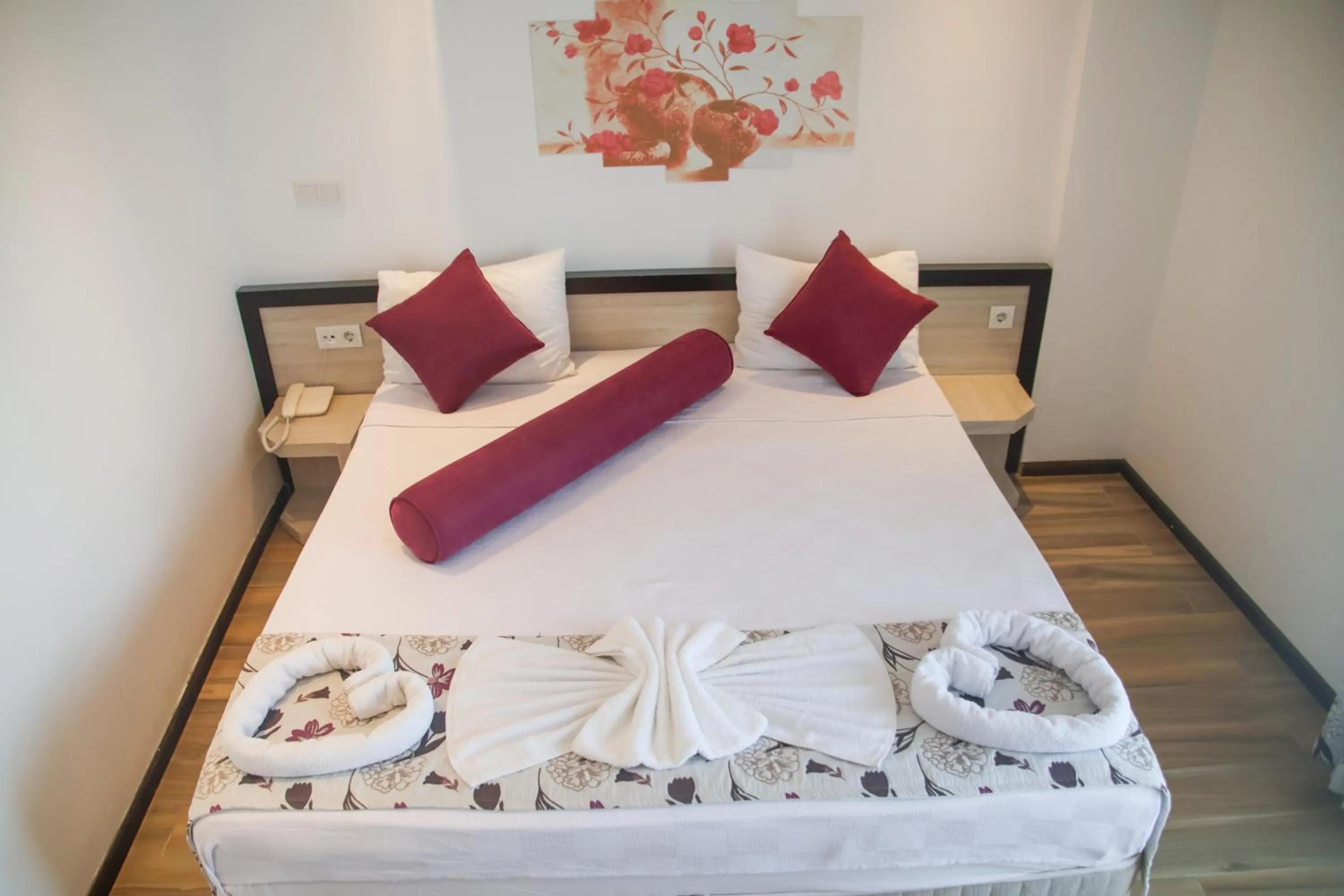 Photo of the whole room in Hermes Hotel