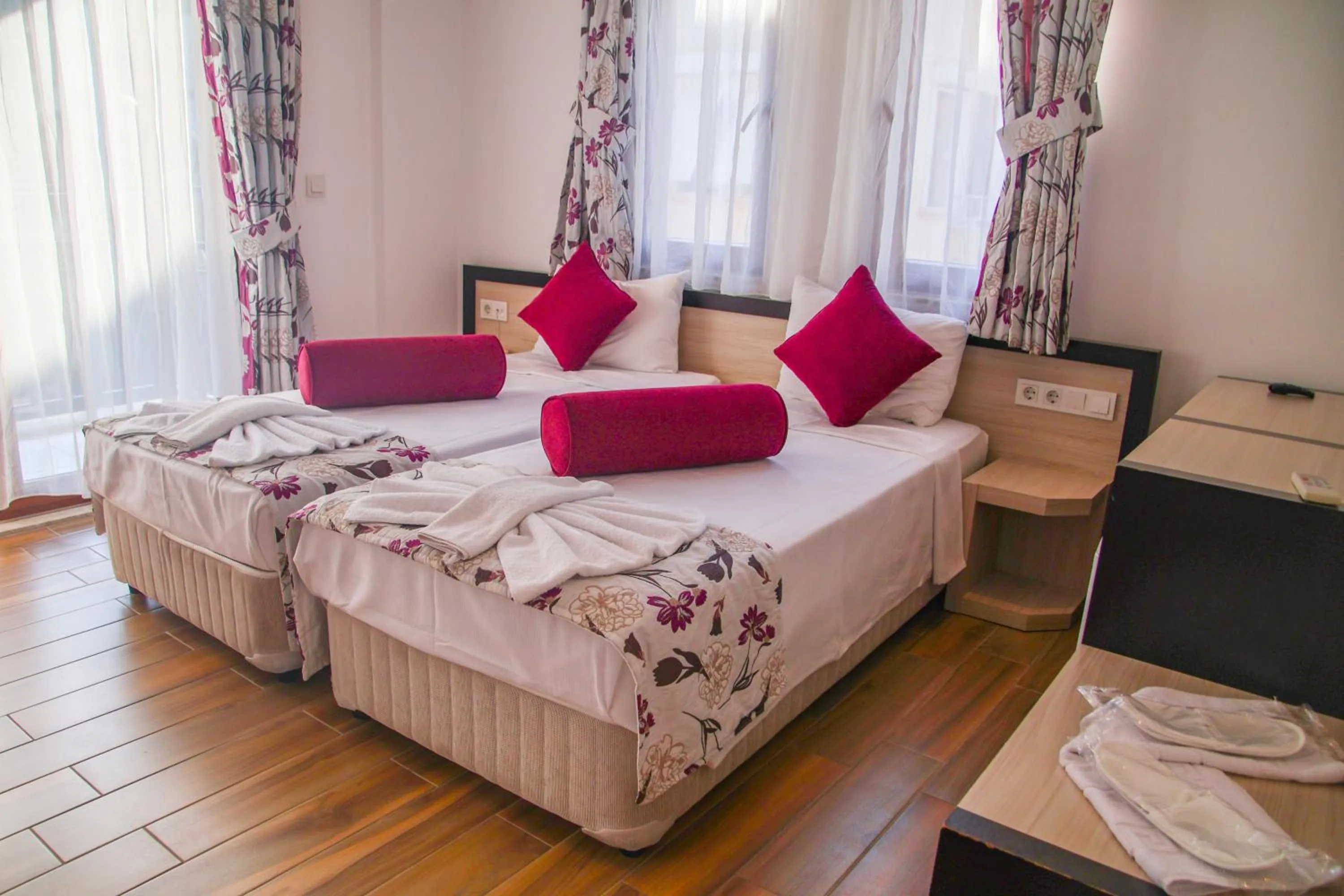 Photo of the whole room in Hermes Hotel