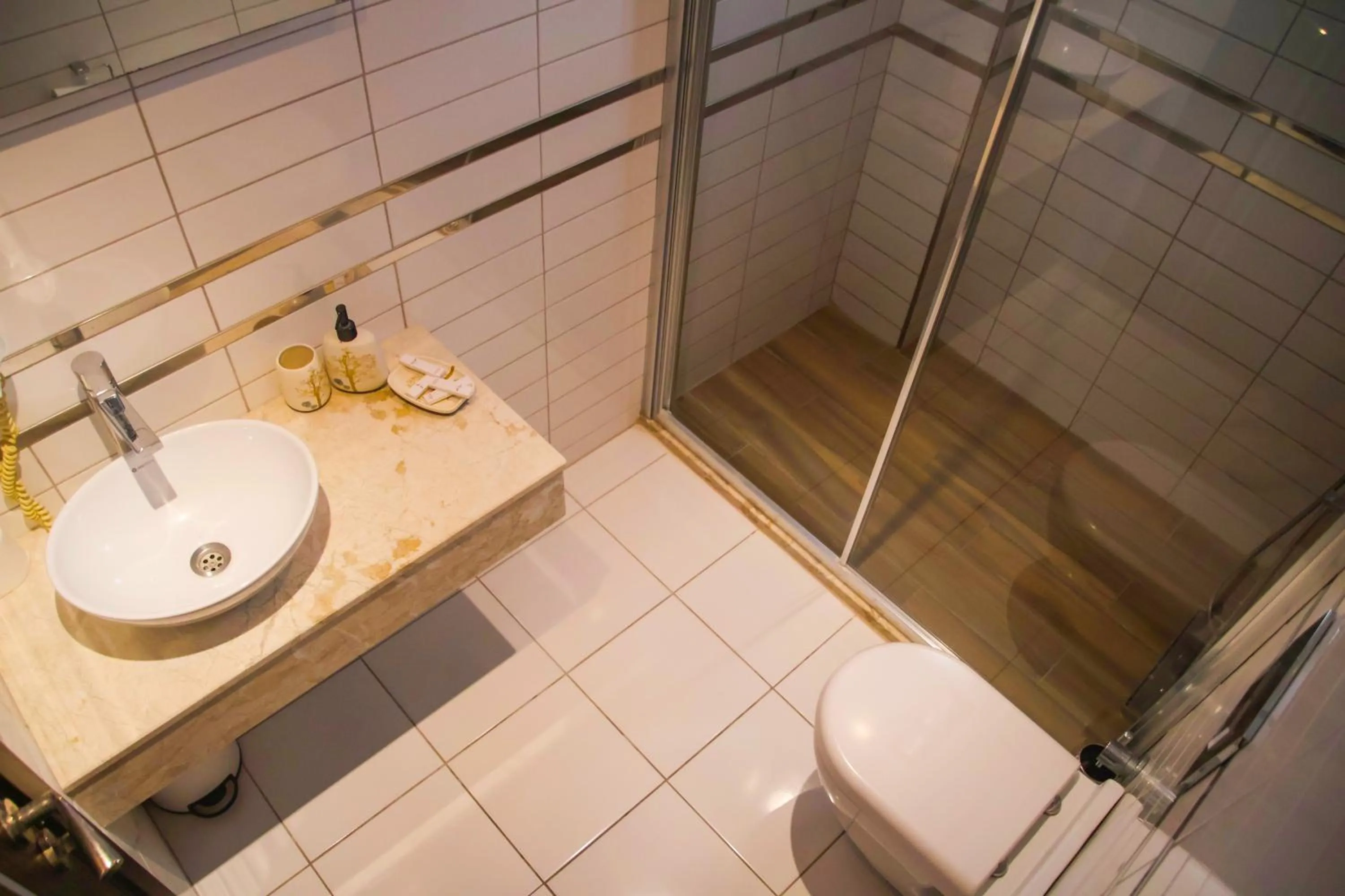 Bathroom in Hermes Hotel