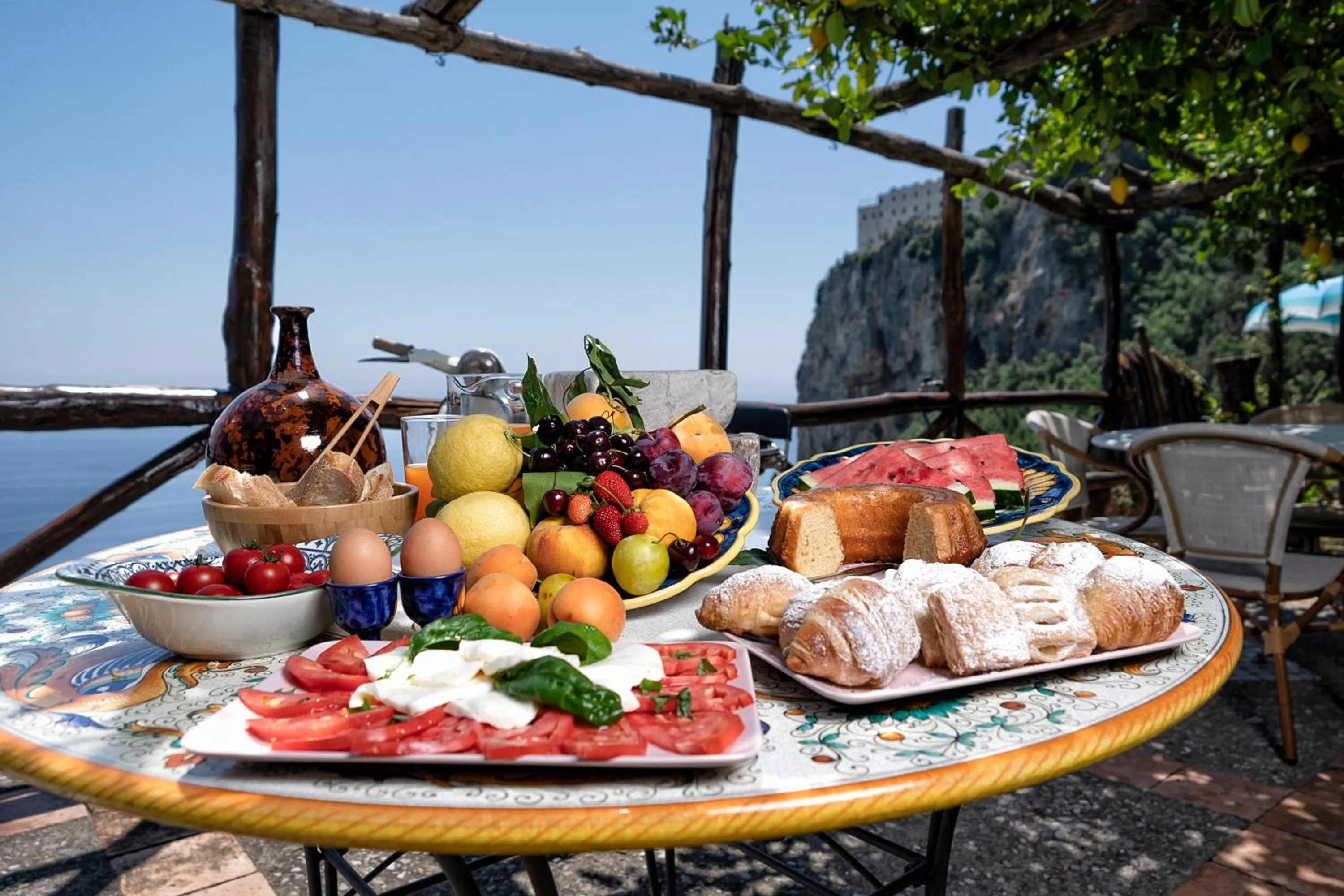 Food and drinks in B&B Ercole di Amalfi