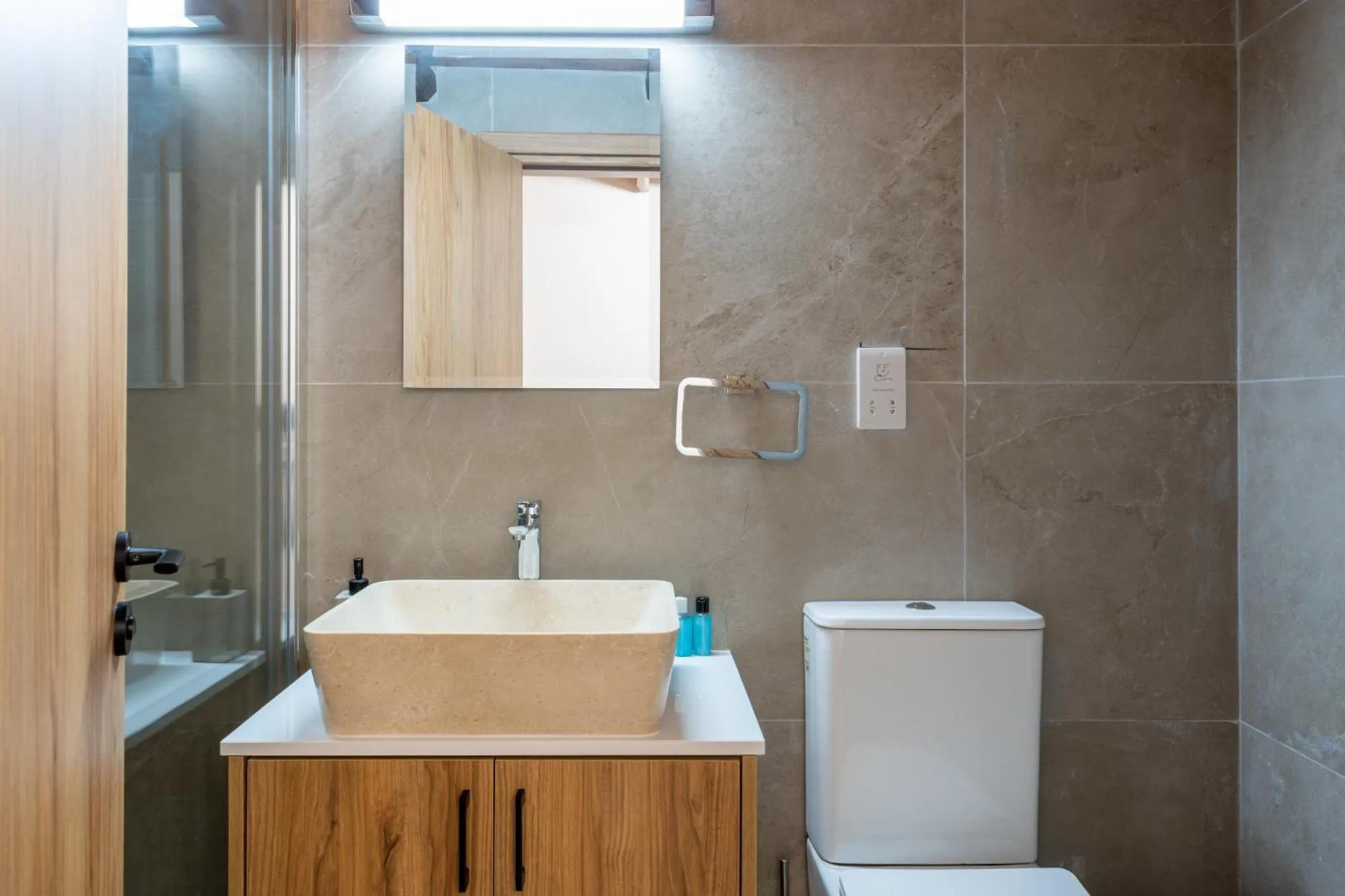 Shower in Stone Court Boutique Studios