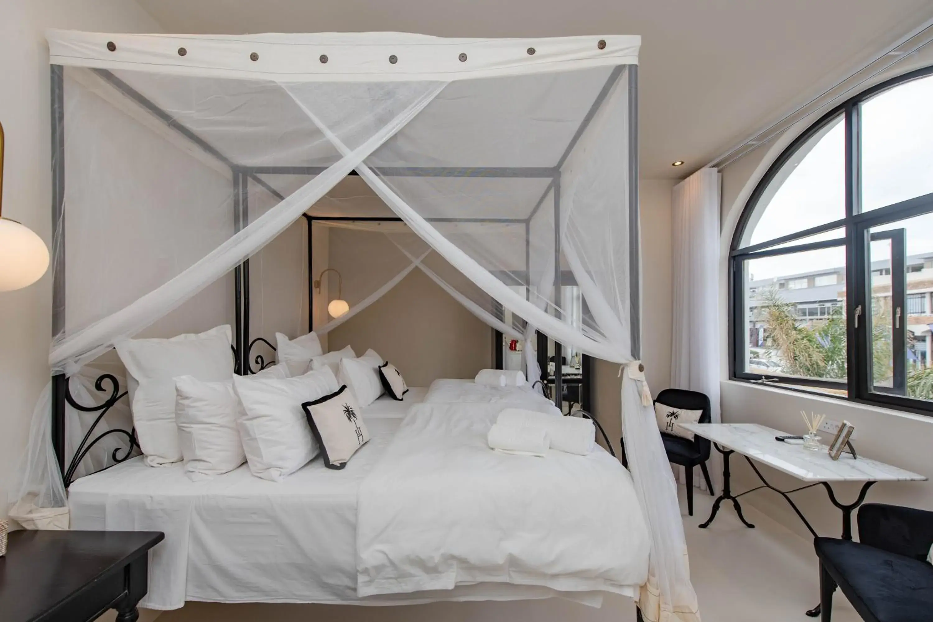 Standard Twin Room in The Ivory Haus Standard Twin Room in The Ivory Haus