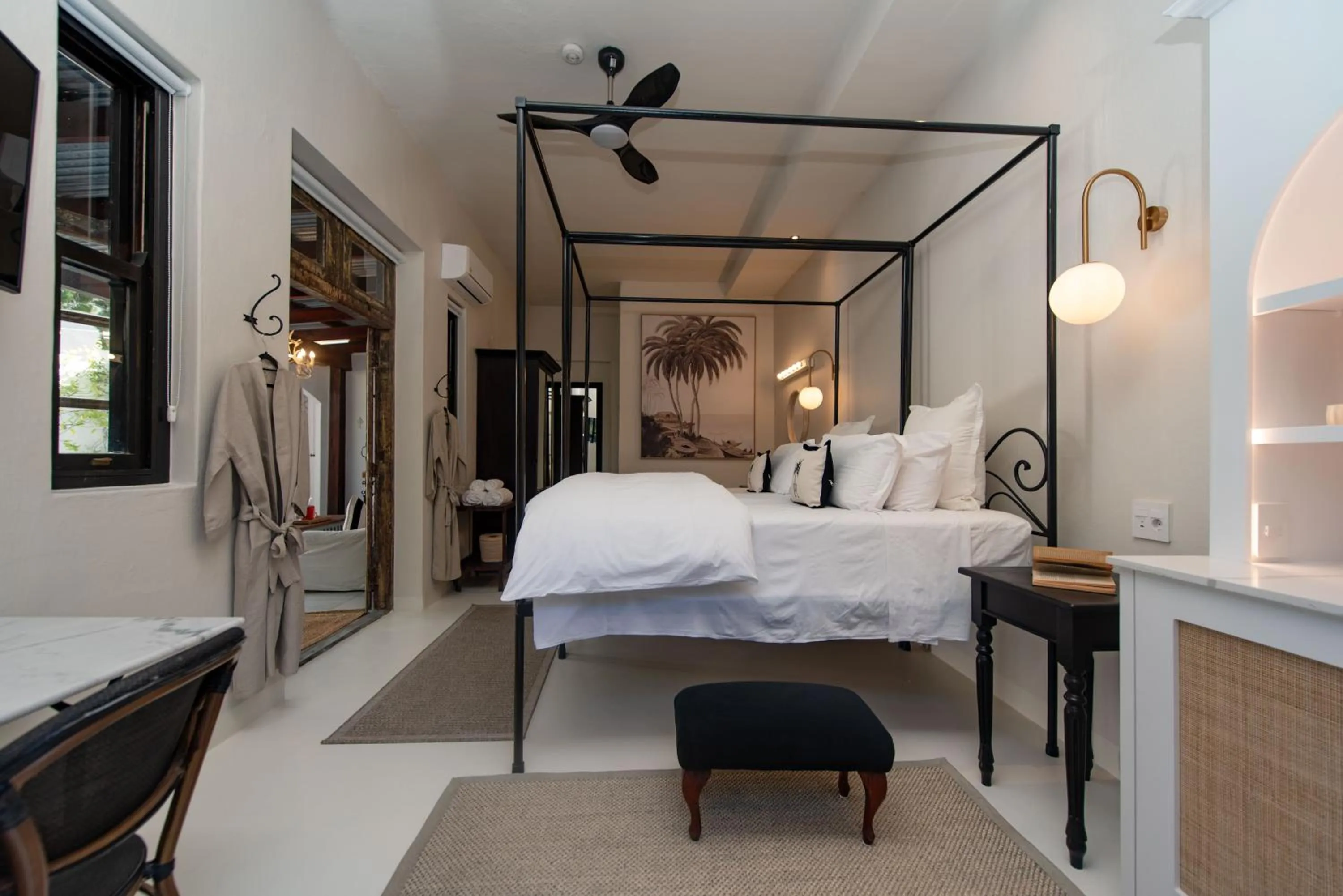 Bedroom, Bed in The Ivory Haus