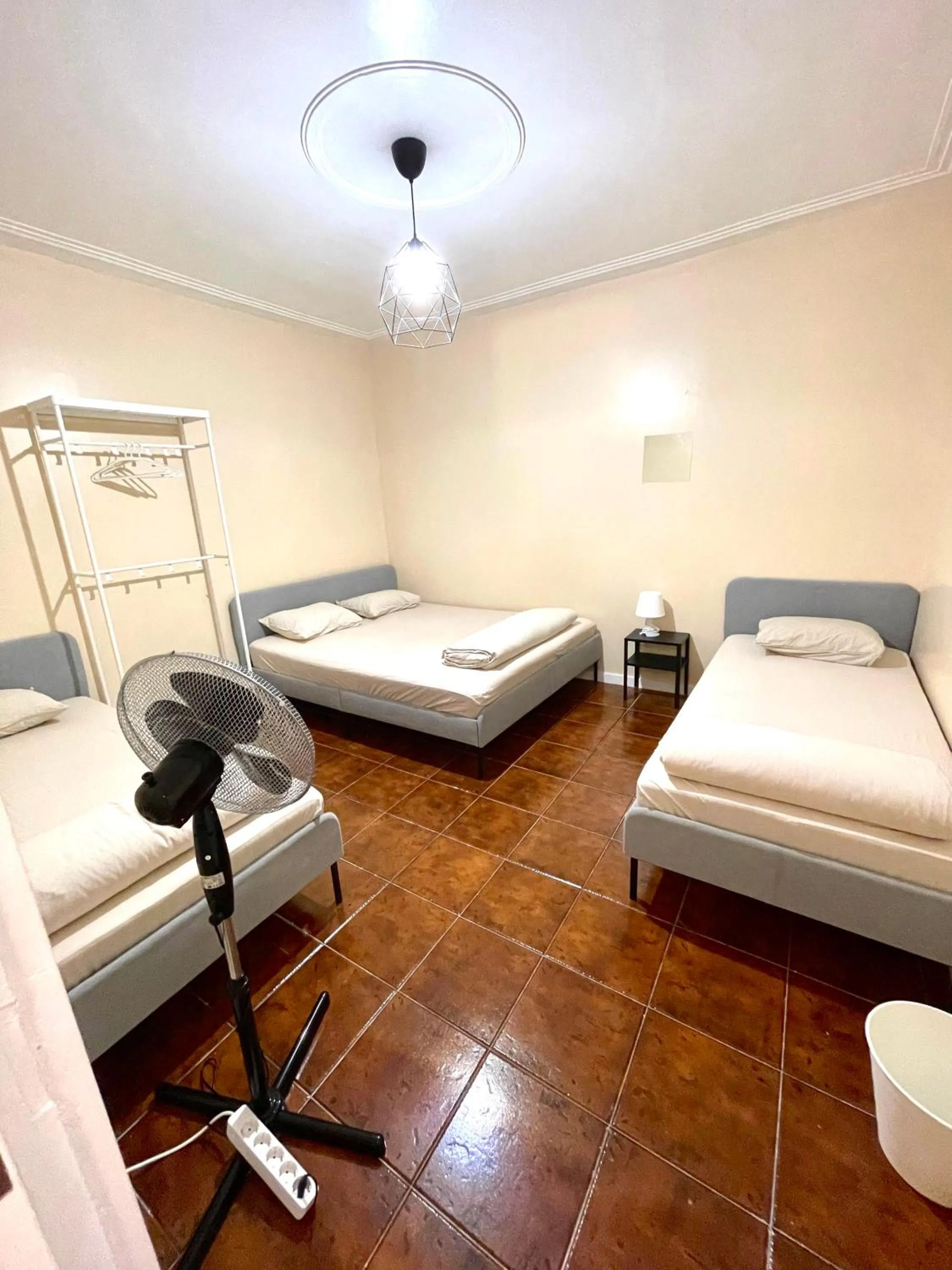 Photo of the whole room, Bed in Lisboa Parque Guest House