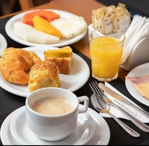 Breakfast in Pousada Del Mare