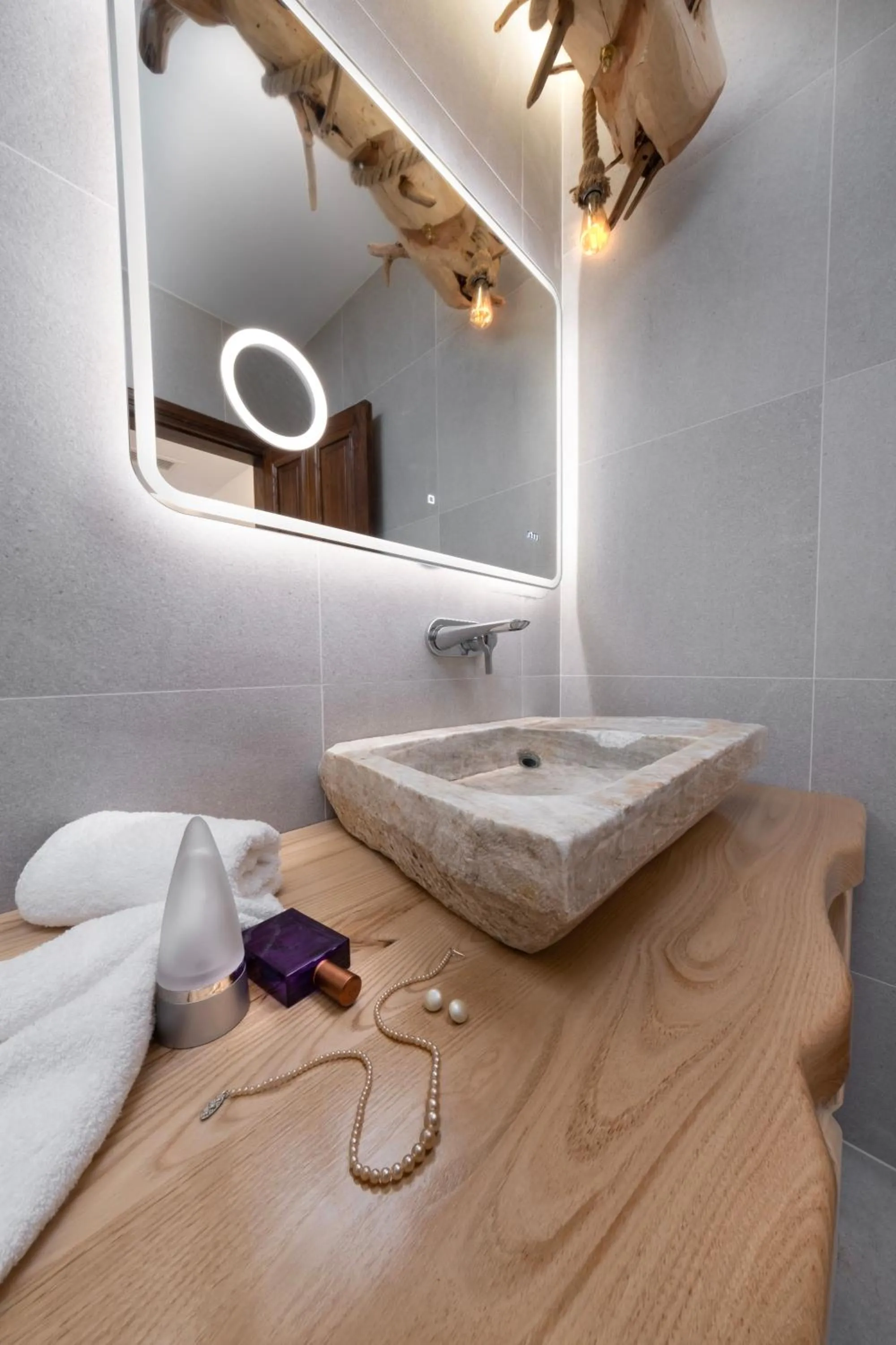 Bathroom in Palios Stathmos