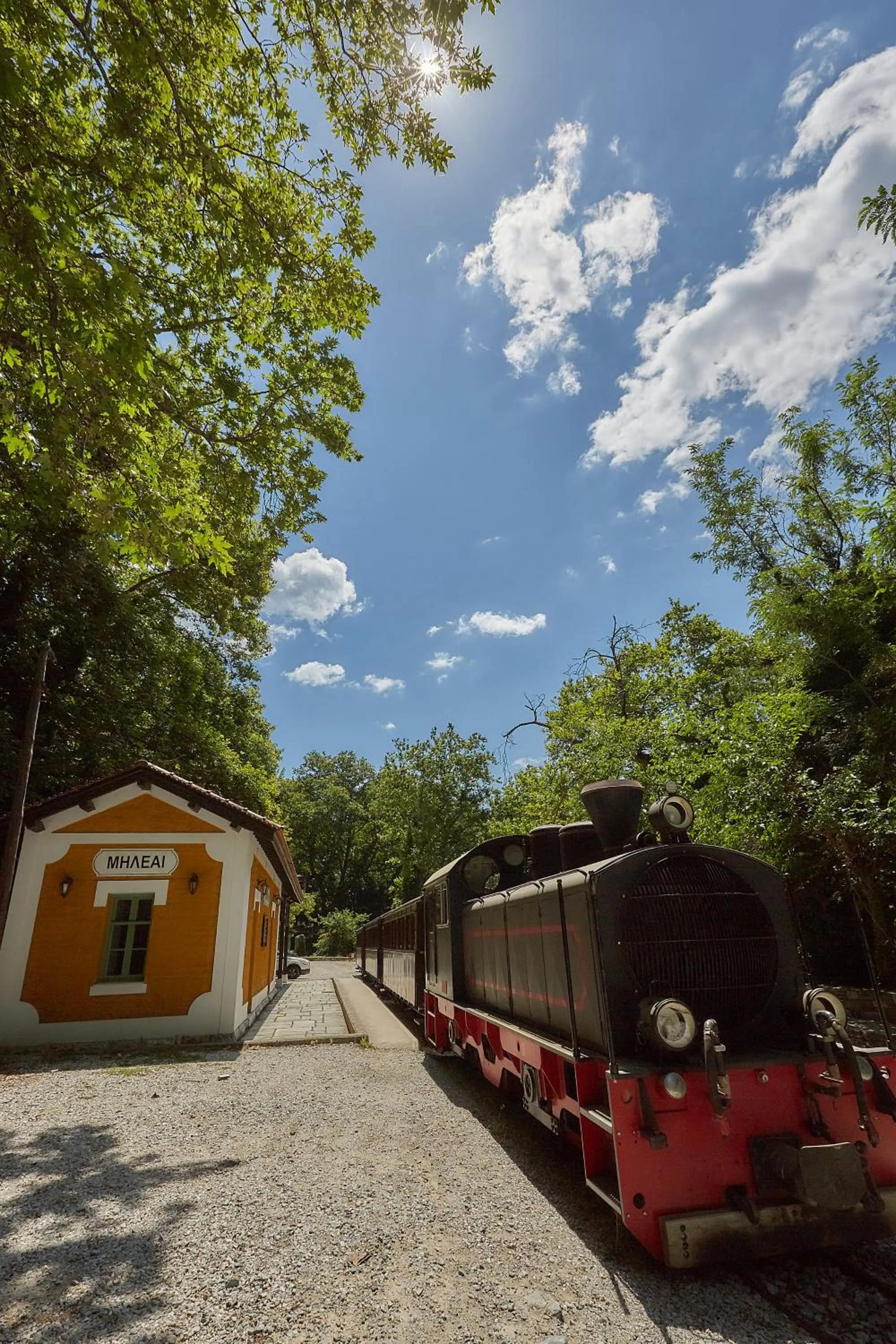 Nearby landmark in Palios Stathmos