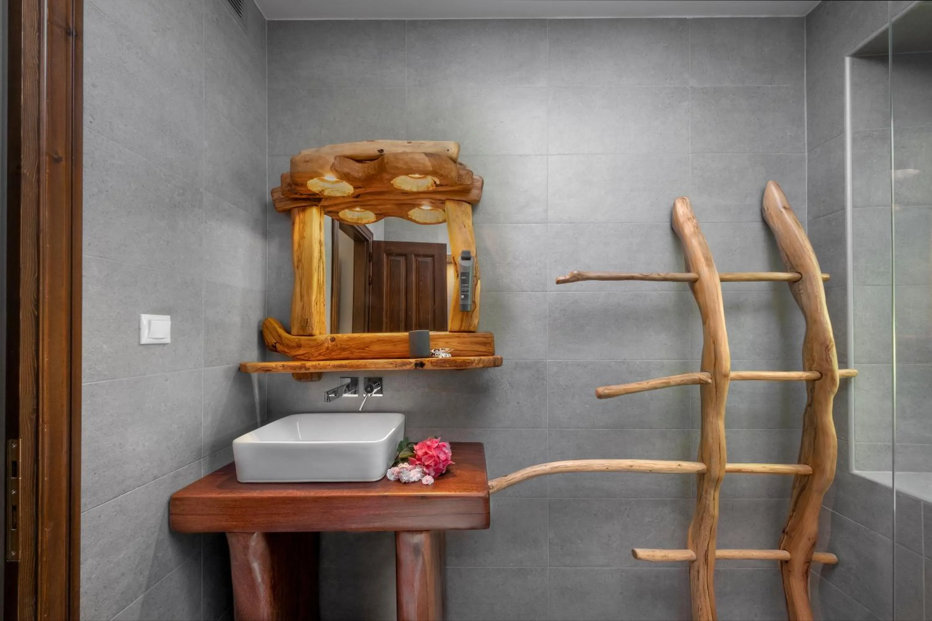 Bathroom in Palios Stathmos