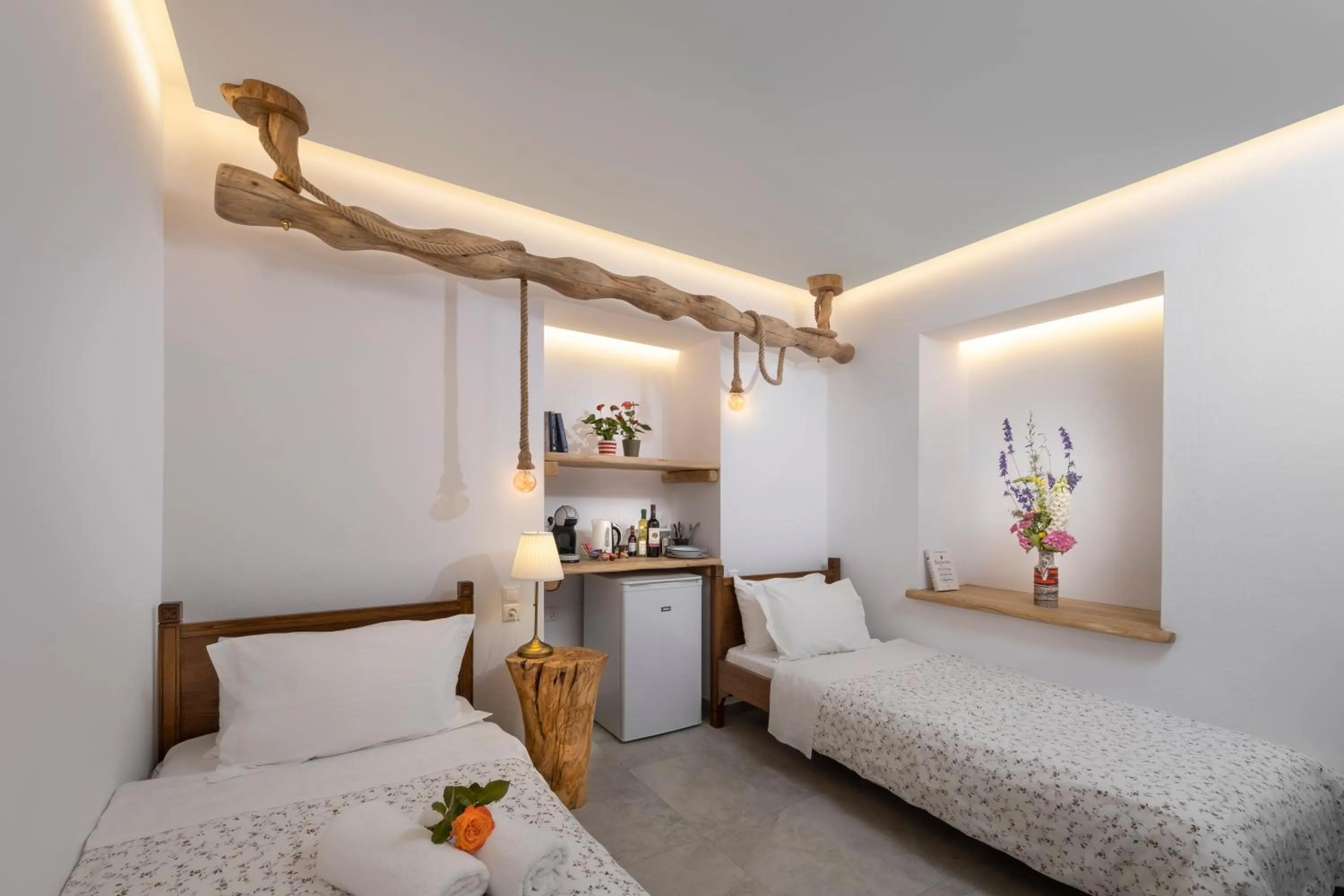 Coffee/tea facilities, Bed in Palios Stathmos