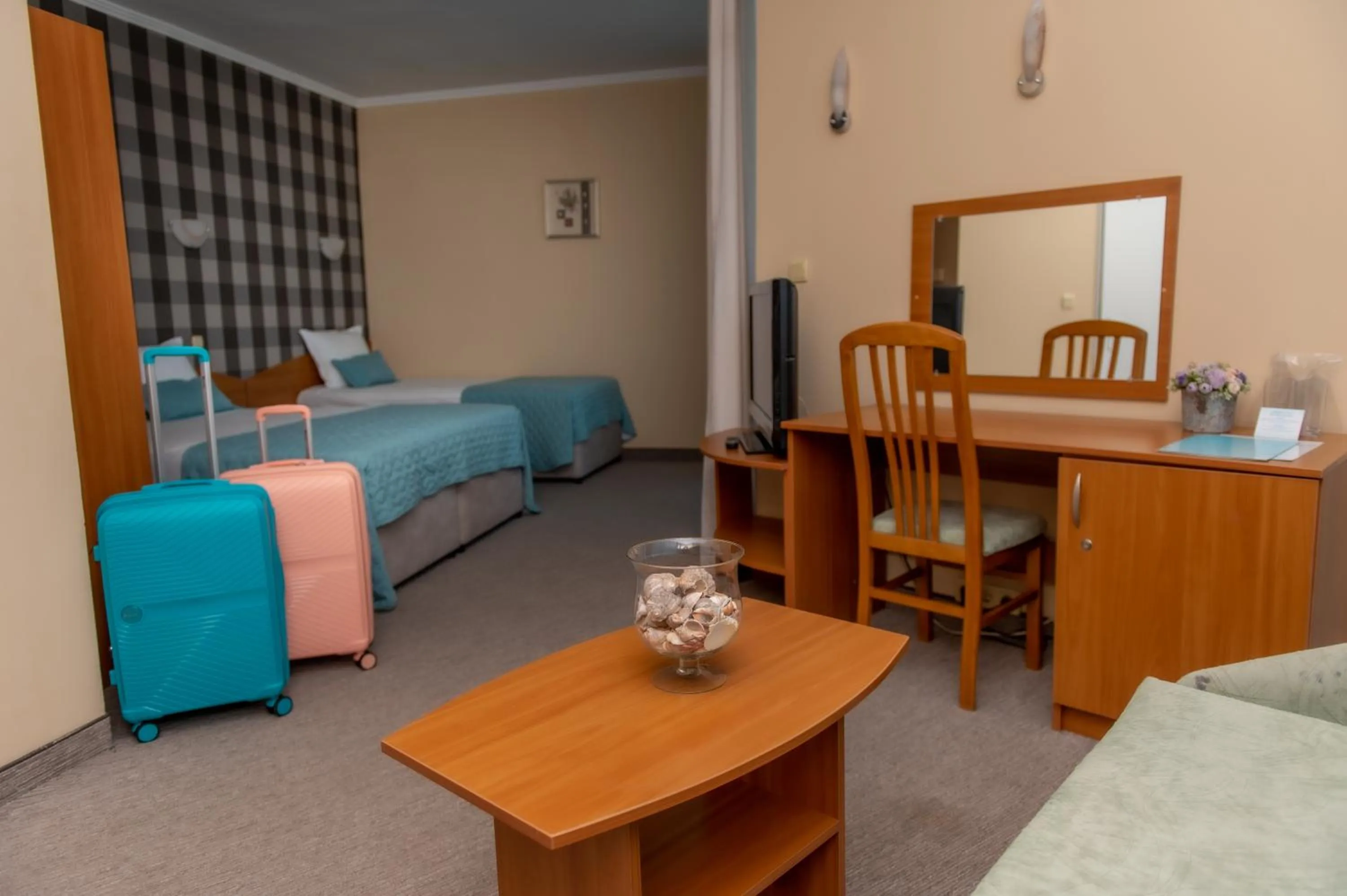 Living room, Bed in MiRaBelle Hotel - All Inclusive