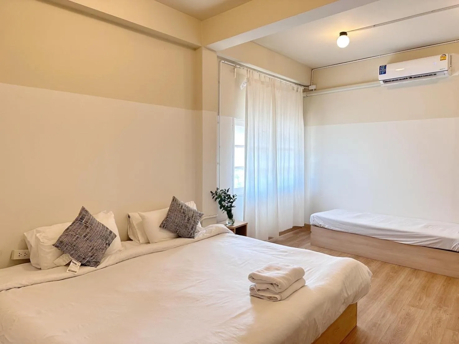 Bed in La Moon House