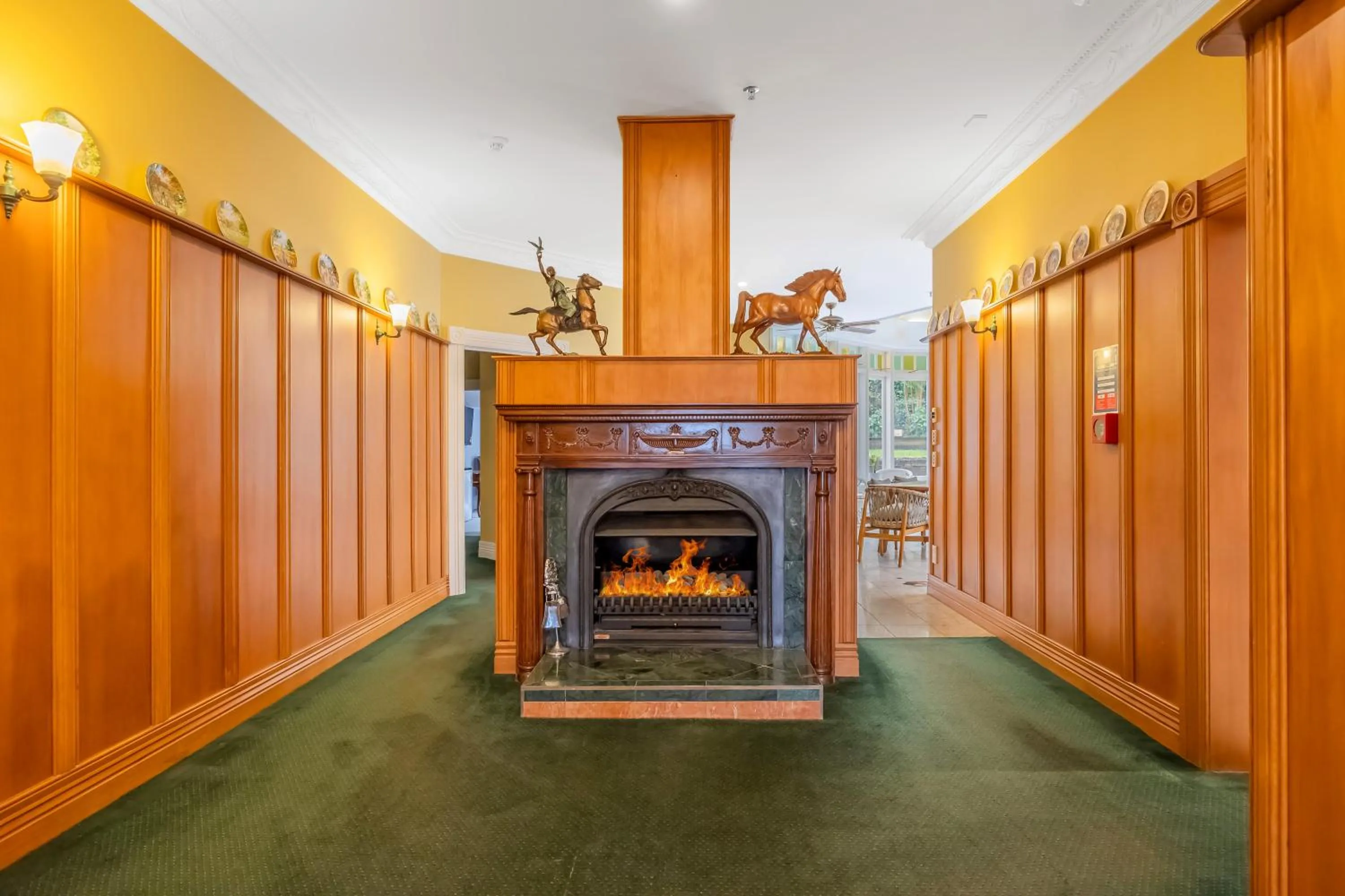 flat iron in Aachen House