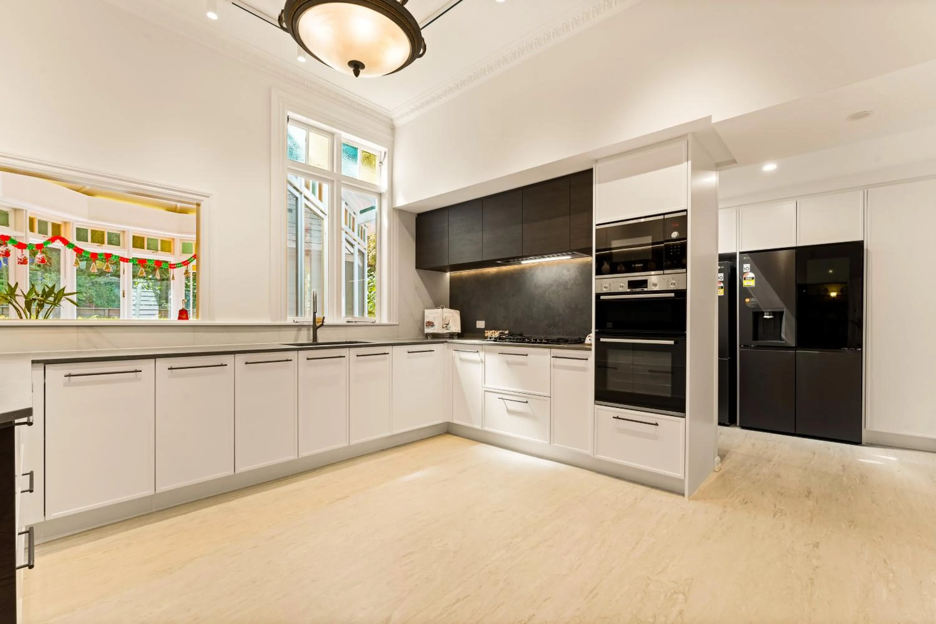 Kitchen or kitchenette in Aachen House
