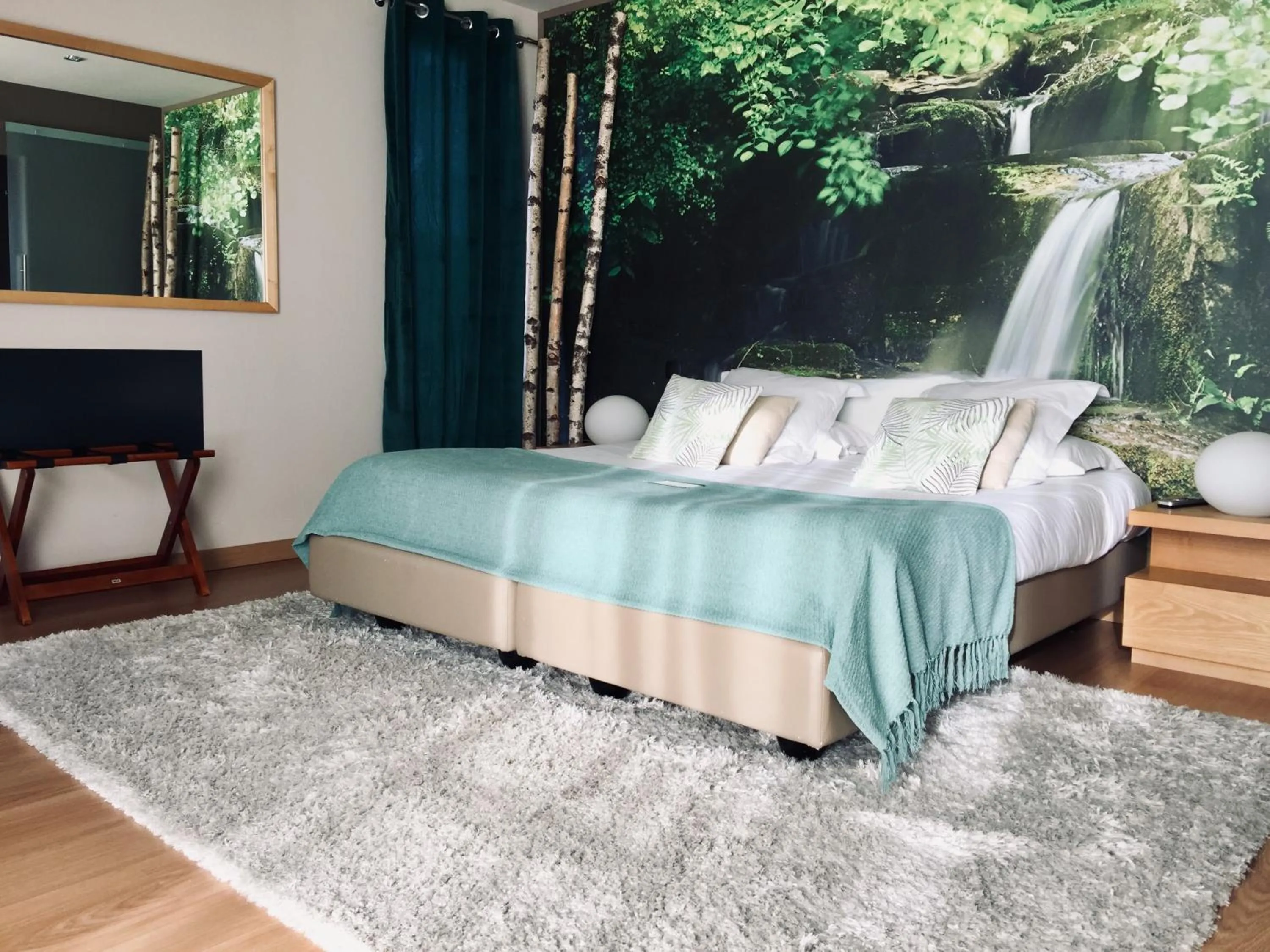 Bed in Domaine de Chalvêches Hôtel SPA 4*