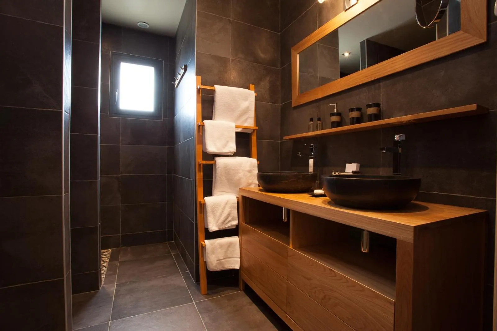 Bathroom in Domaine de Chalvêches Hôtel SPA 4*