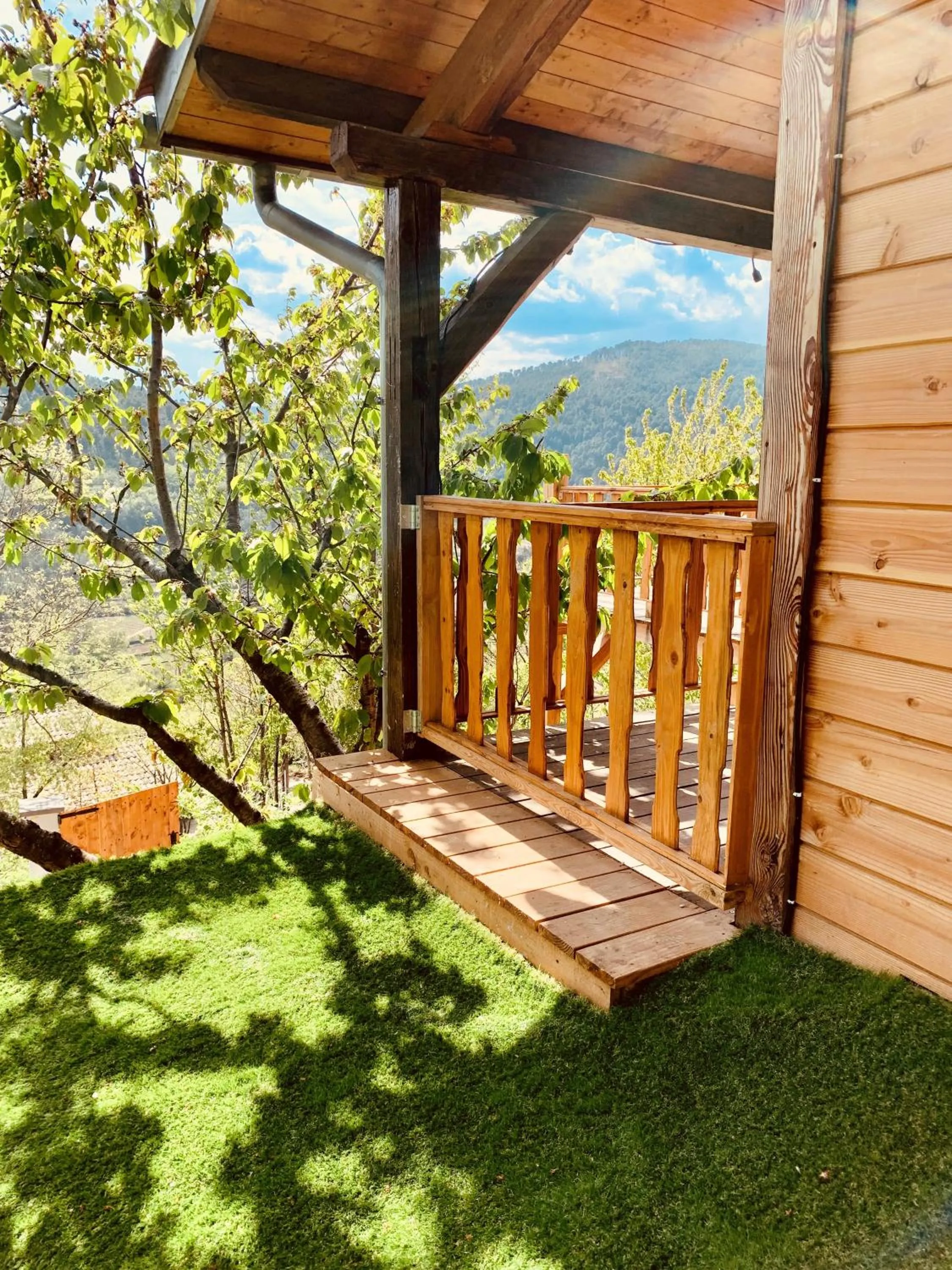 Garden in Domaine de Chalvêches Hôtel SPA 4*