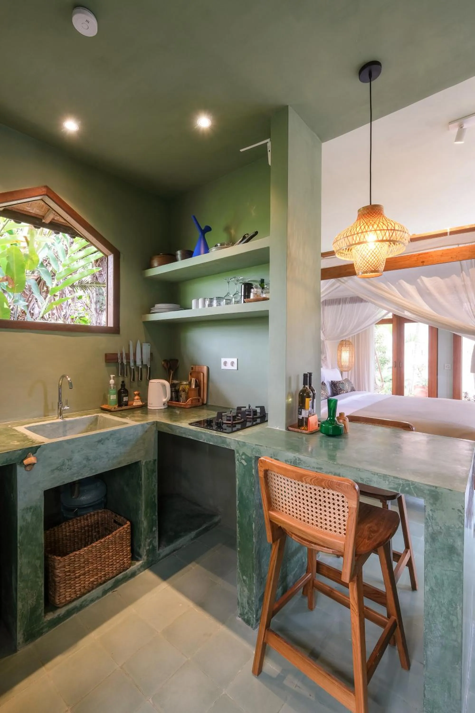 Kitchen or kitchenette in Rumah Senang - Walk to Beach
