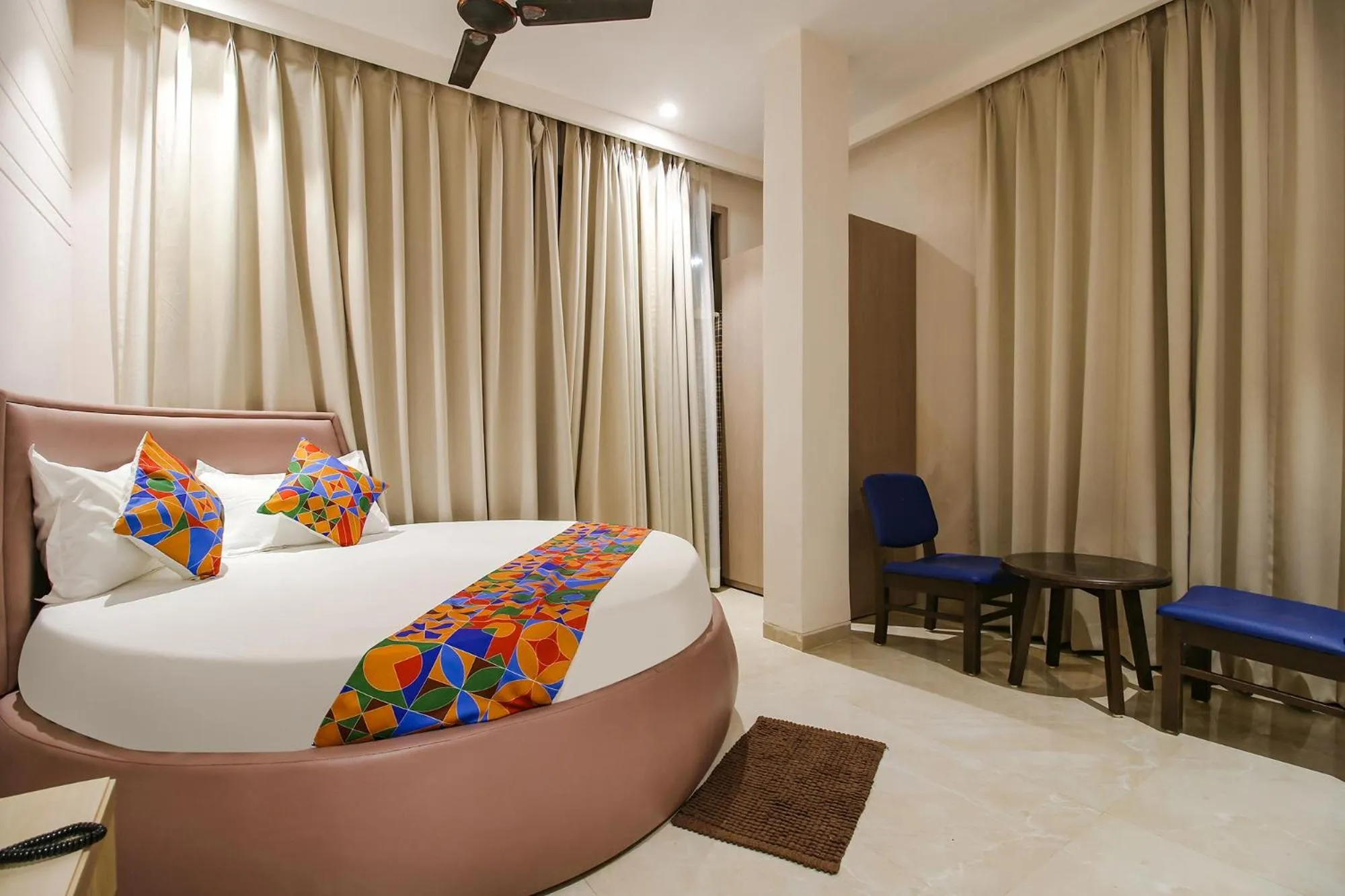Photo of the whole room, Bed in FabHotel Sharma & Vishnu Garden