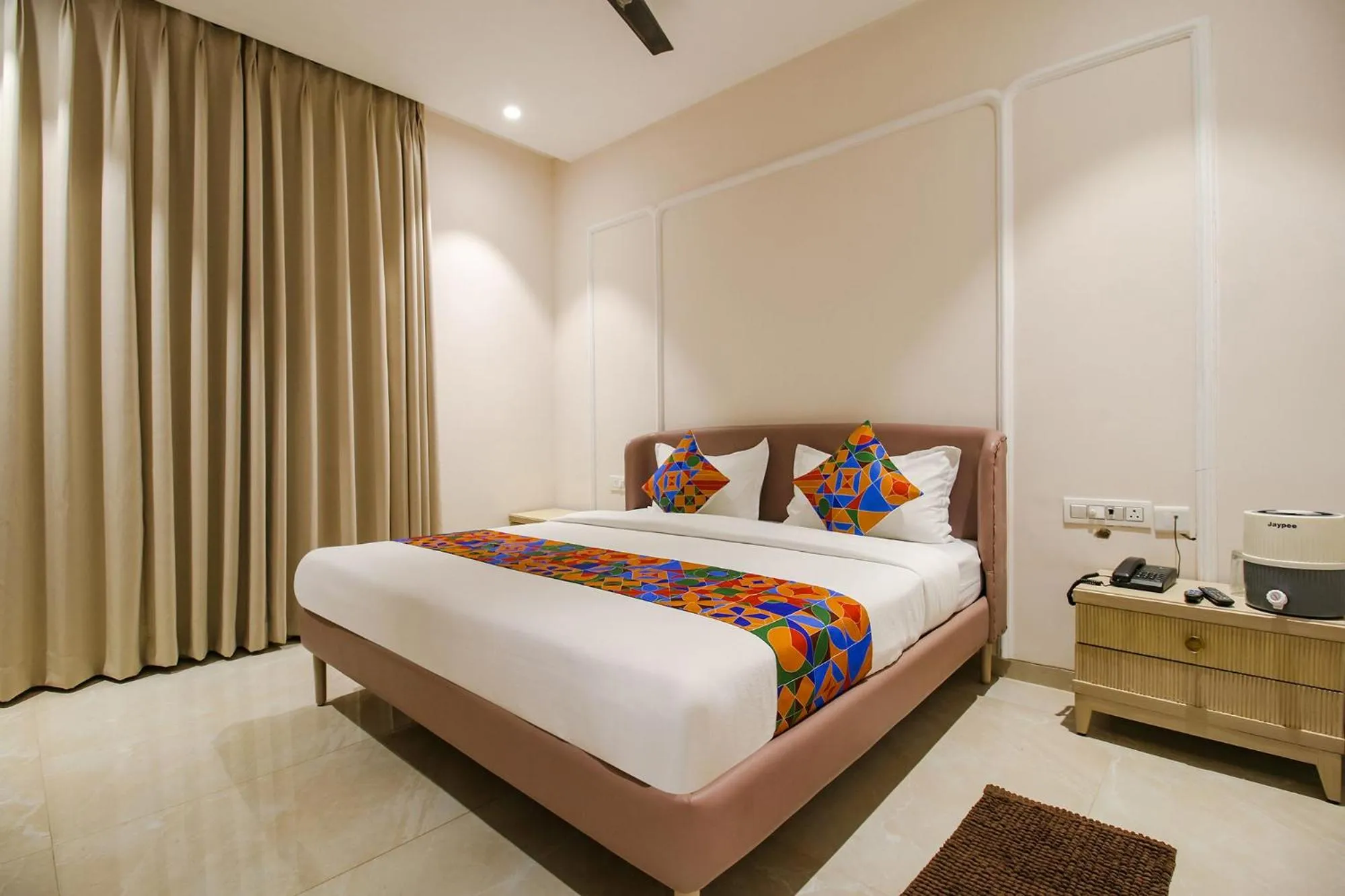 Photo of the whole room, Bed in FabHotel Sharma & Vishnu Garden