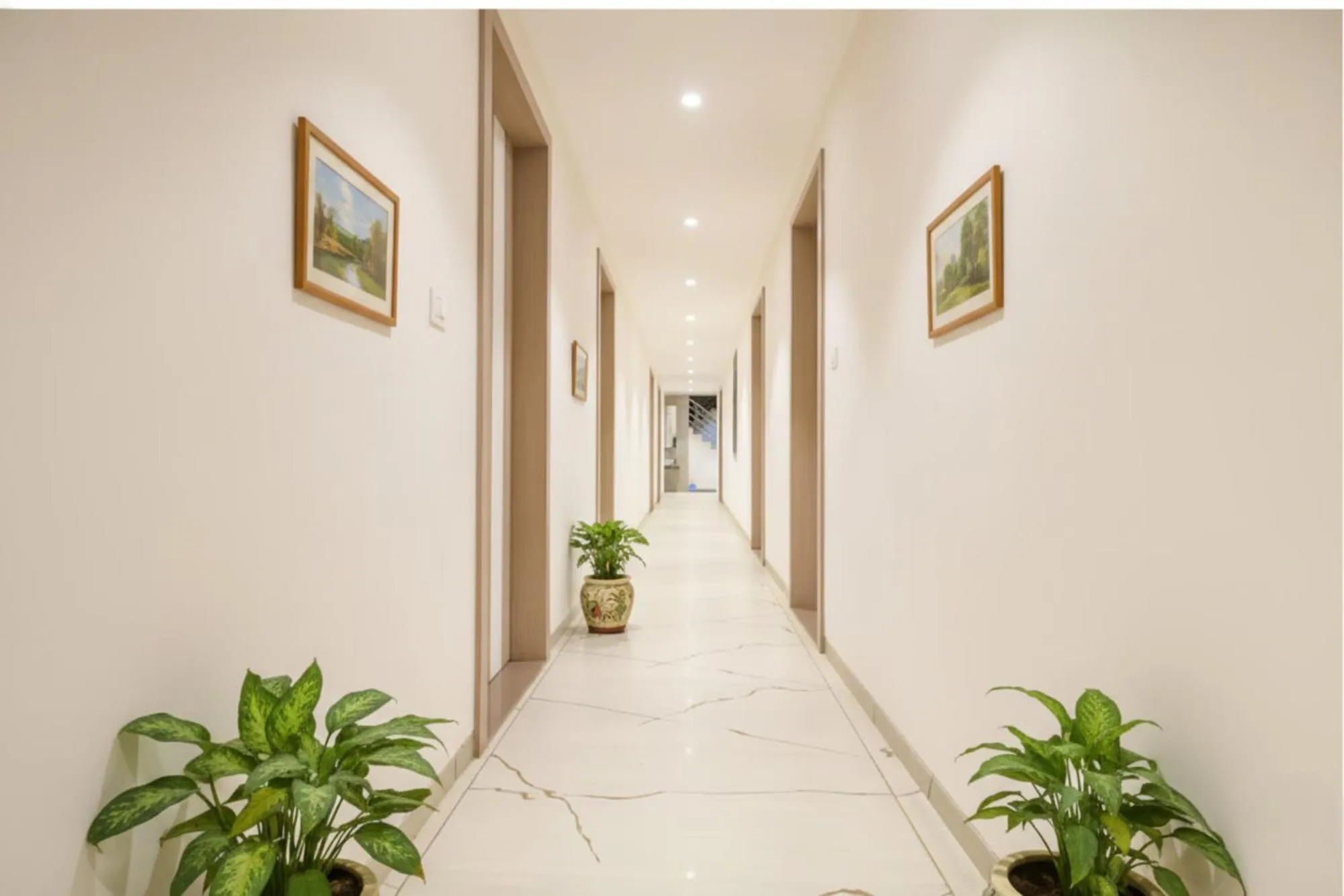 Lobby or reception in FabHotel Sharma & Vishnu Garden