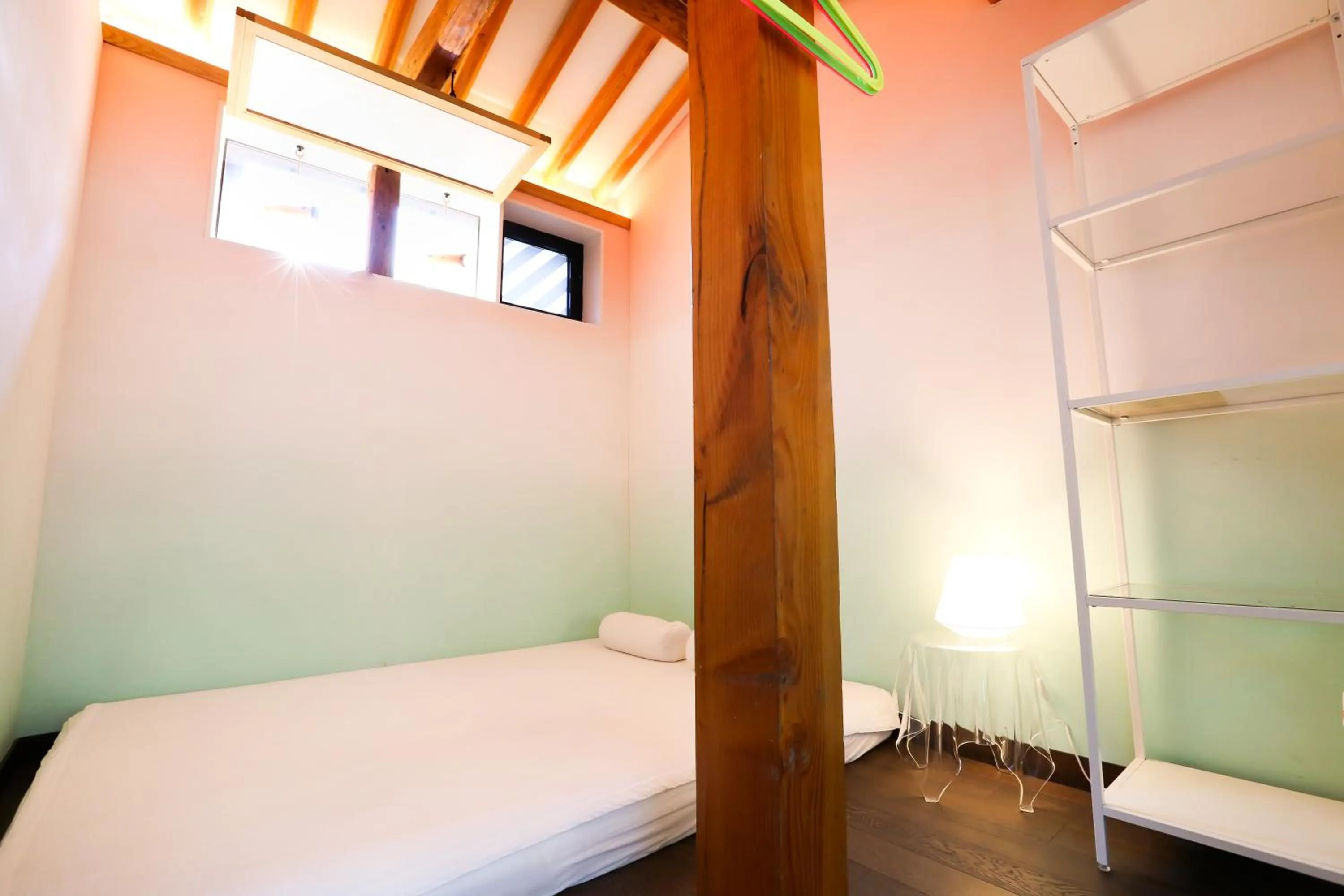 Bed in NagNe House Boutique Hanok