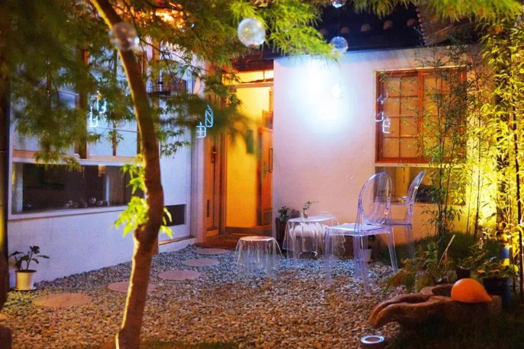 Garden in NagNe House Boutique Hanok