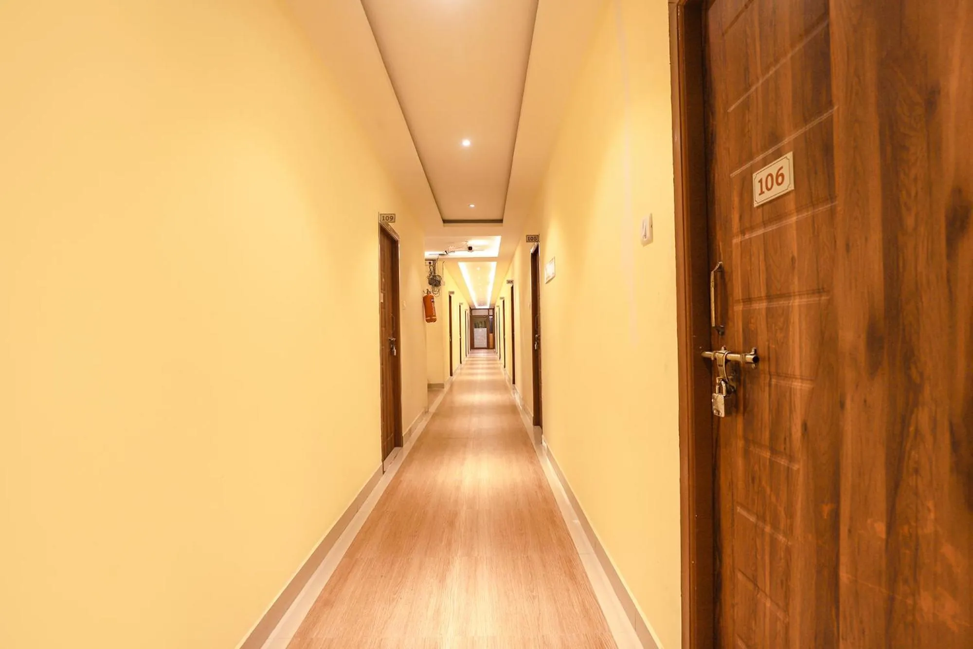 Lobby or reception in FabHotel Joy Residency