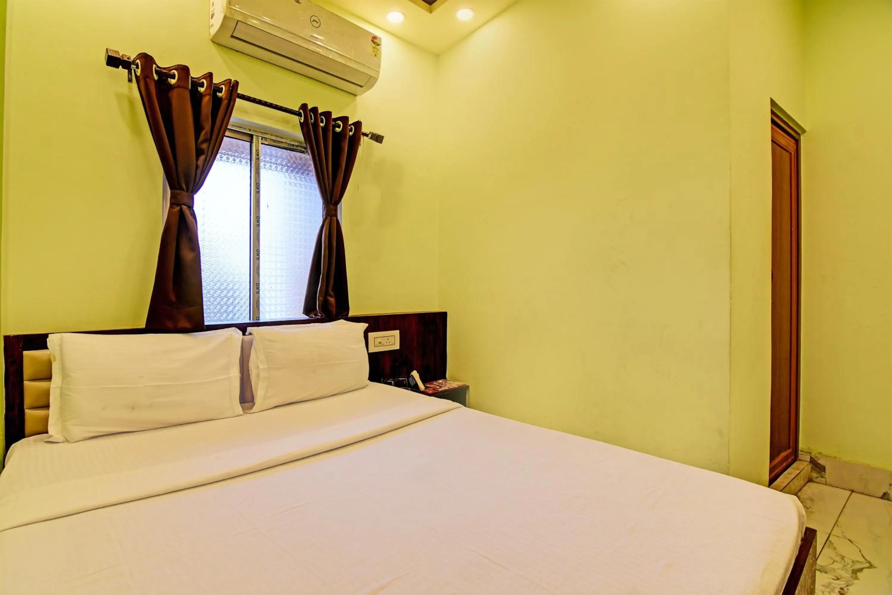 Bedroom, Bed in Super Hotel O The Orchid Residency