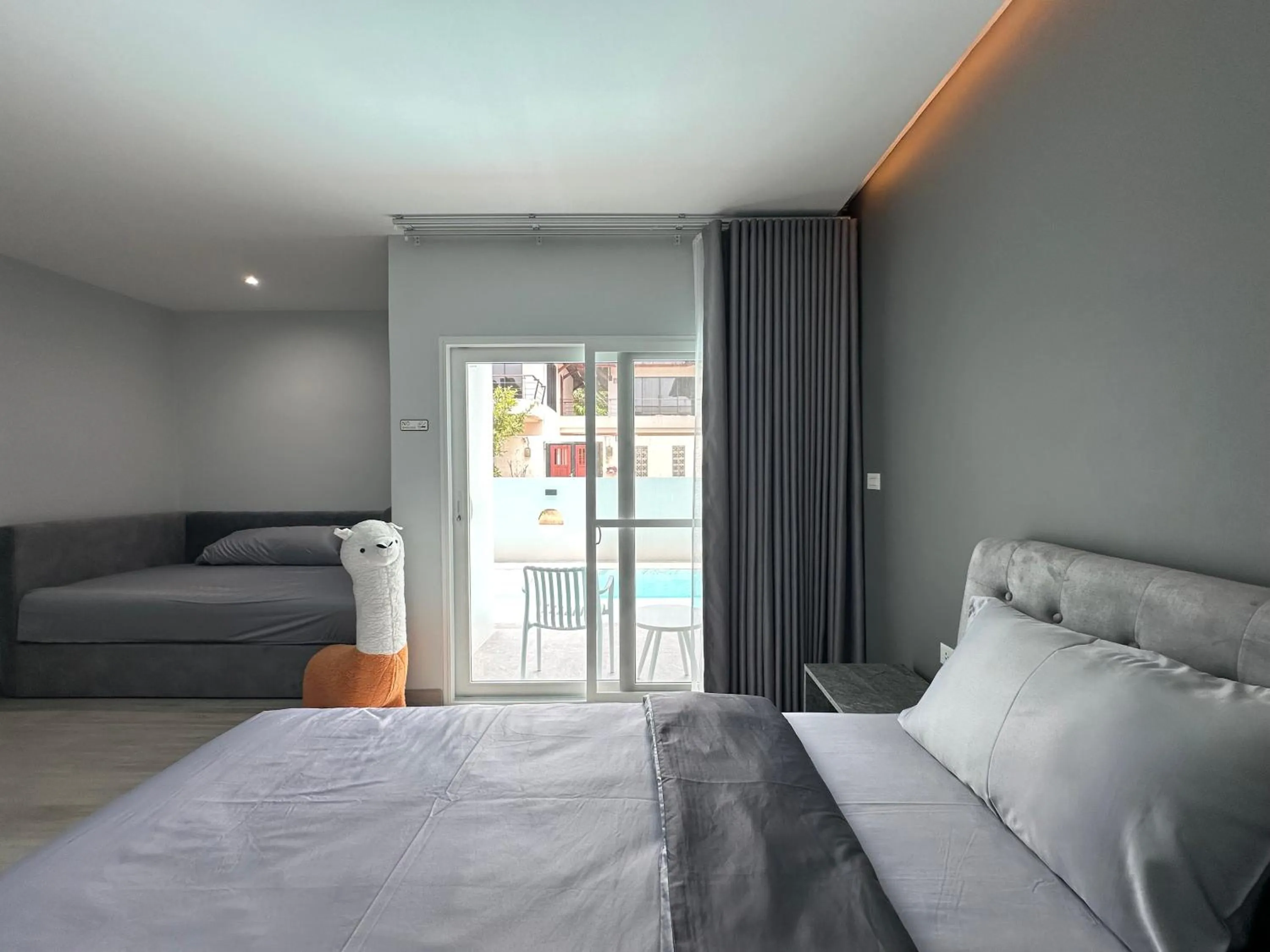 View (from property/room), Bed in Kata Place Villa