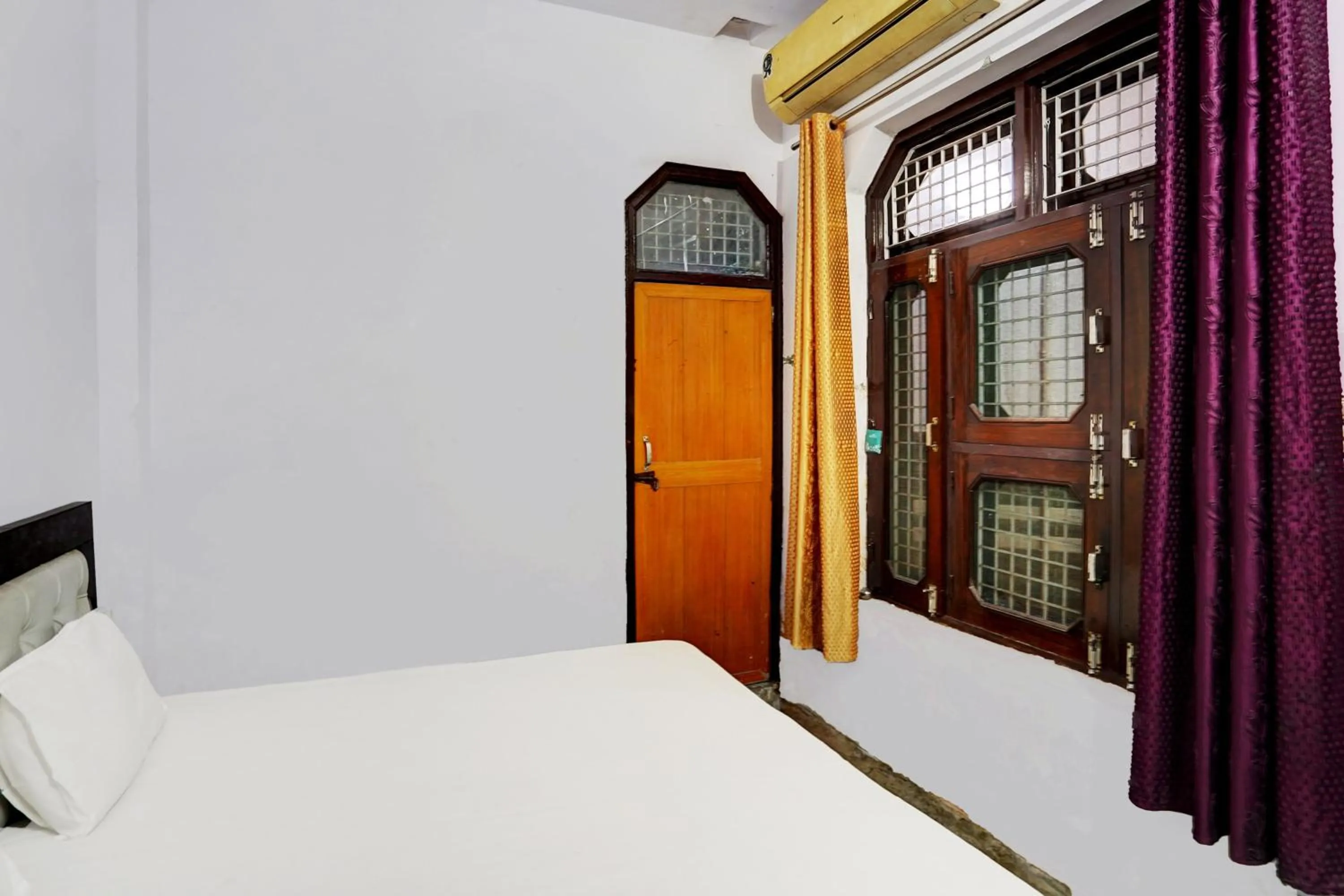 Hotel O The Honirav Hotel