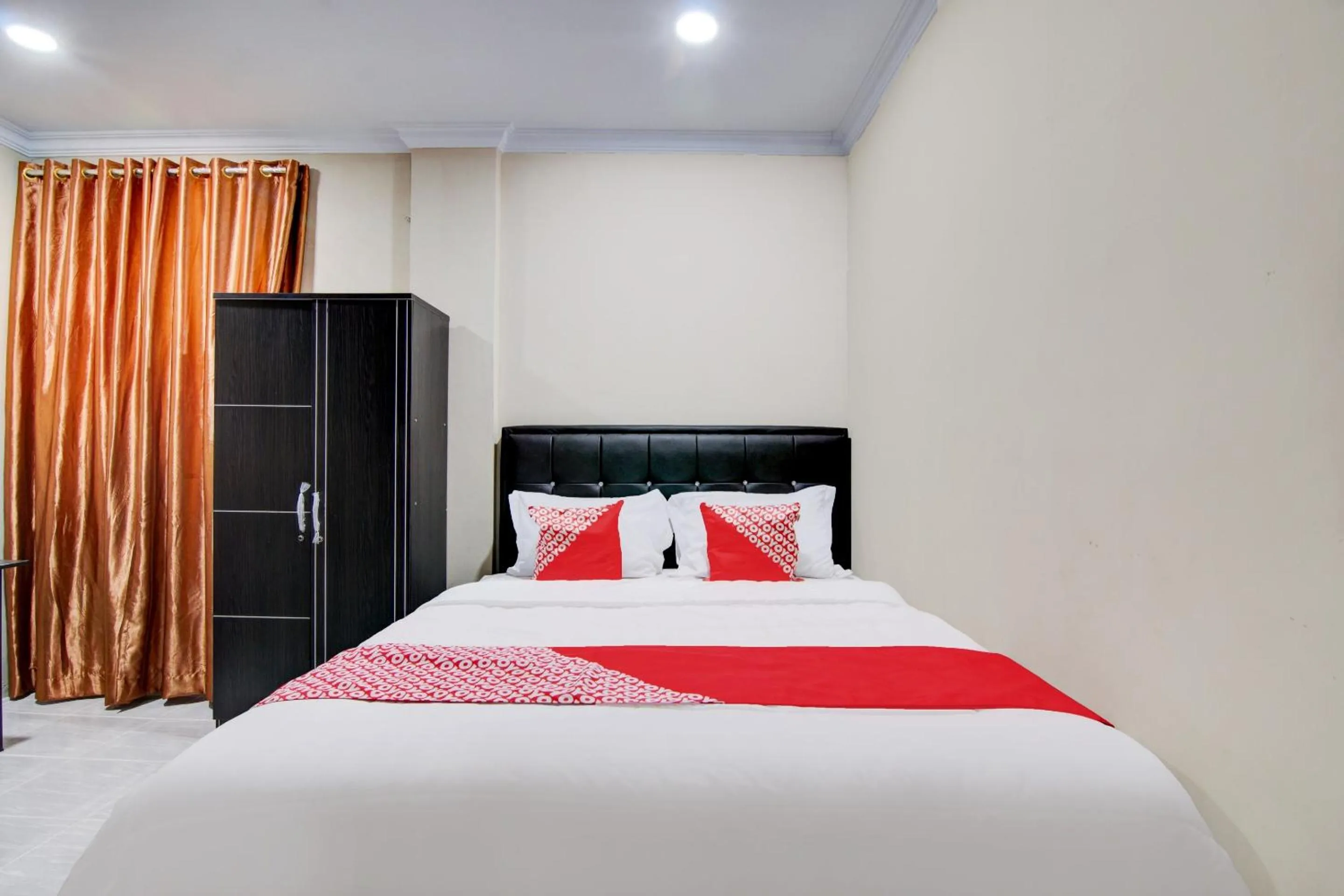 Bedroom, Bed in OYO 93087 Wisma Apel Syariah