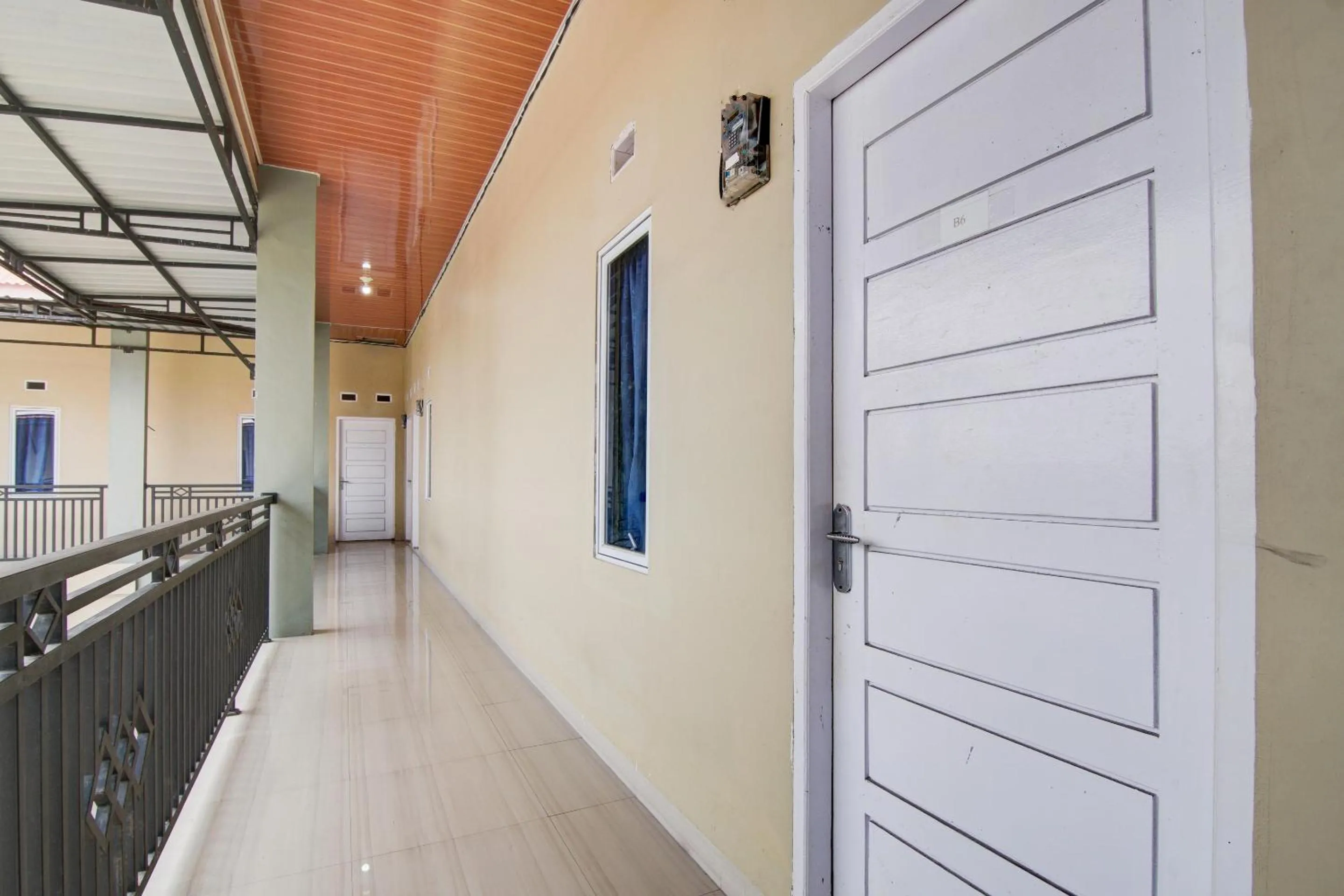 Lobby or reception in OYO 93087 Wisma Apel Syariah