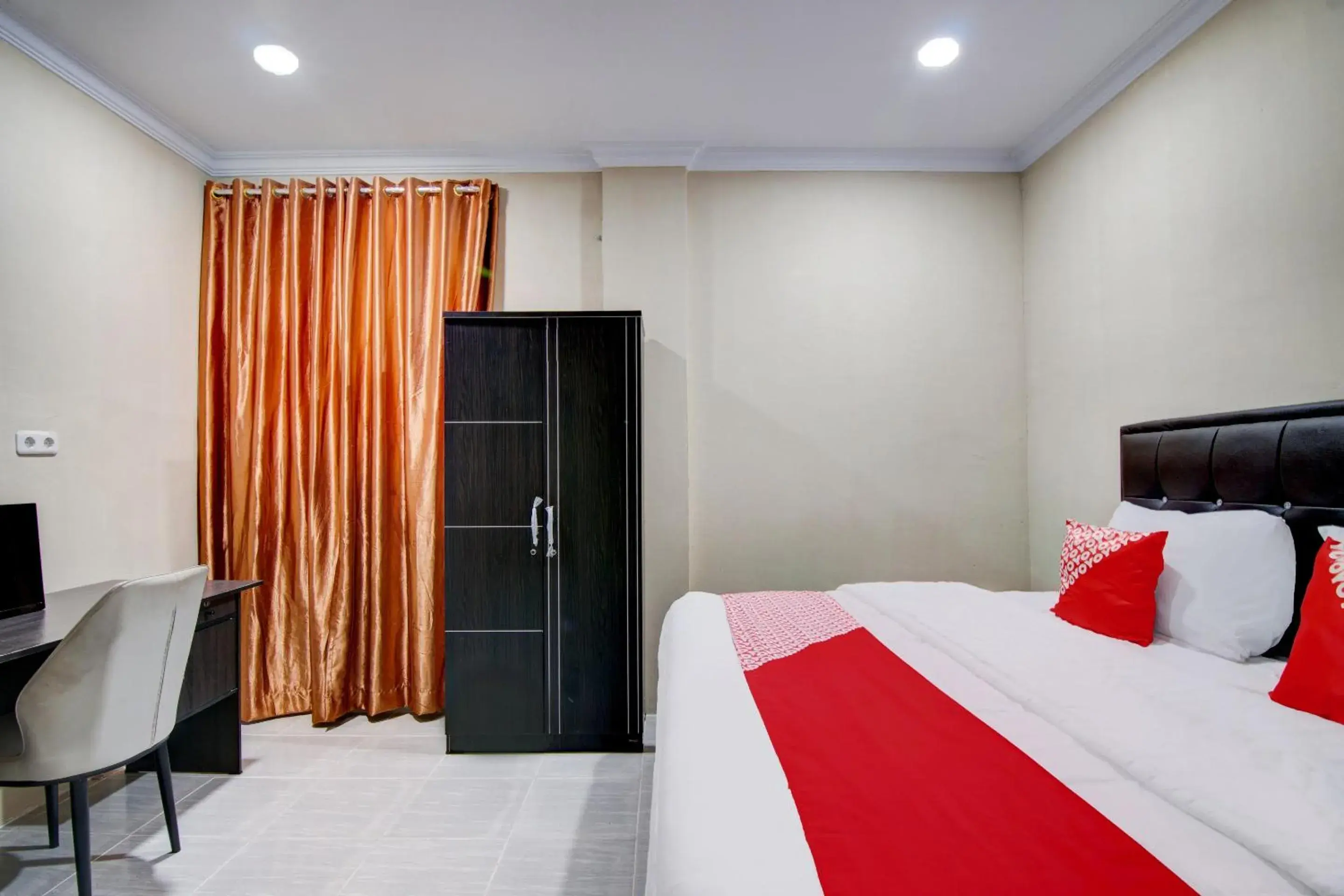 Bedroom, Bed in OYO 93087 Wisma Apel Syariah Bedroom, Bed in OYO 93087 Wisma Apel Syariah