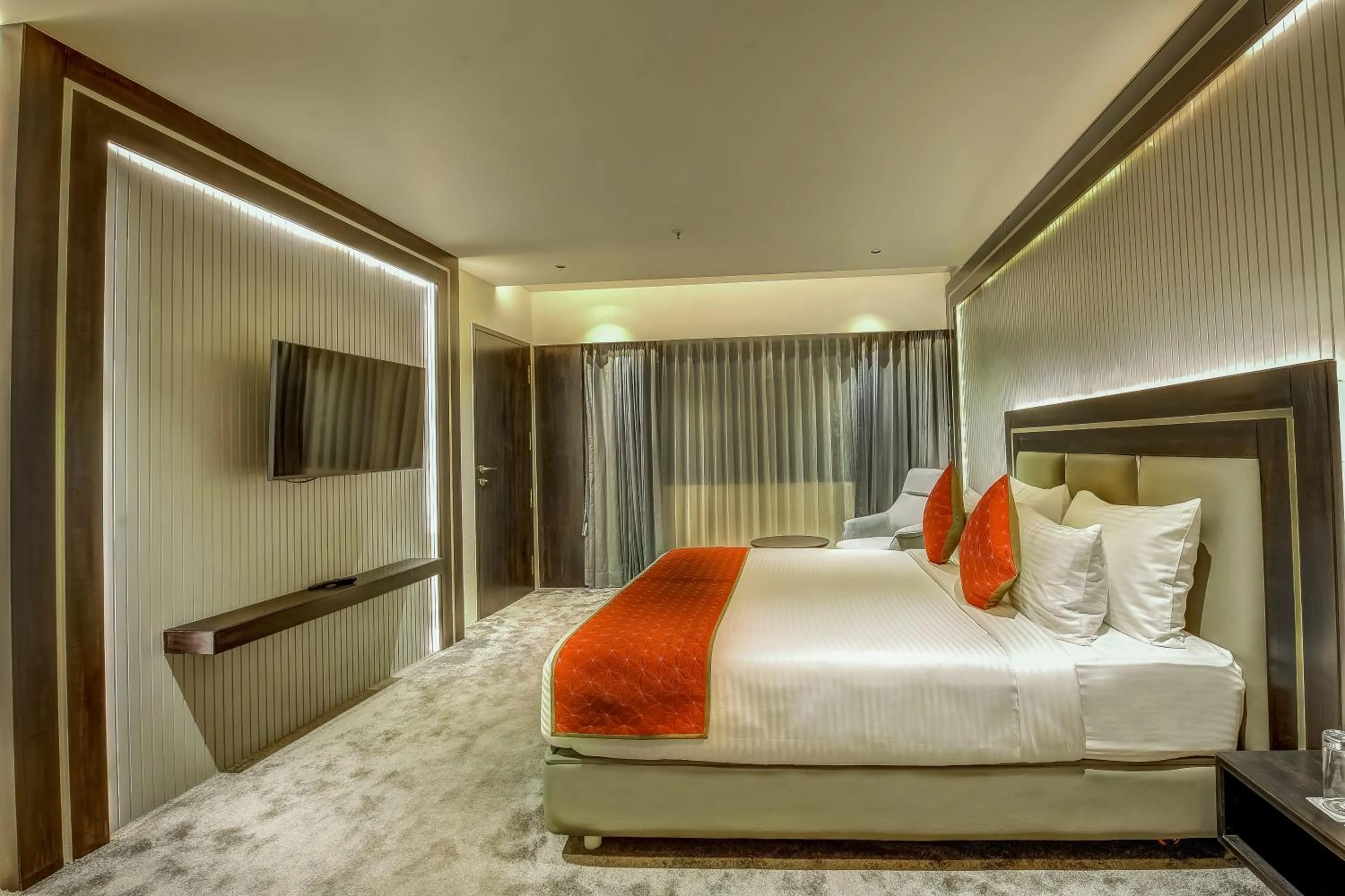 Bed in Regenta Central Javaji Mysore