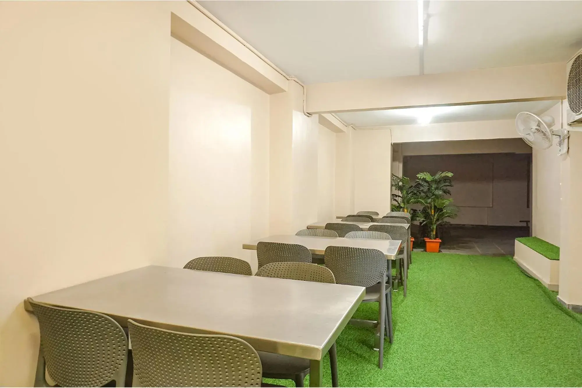 Restaurant/places to eat in FabHotel Prime Shourya Residency - Nr Maharshi Karve Museum Restaurant/places to eat in FabHotel Prime Shourya Residency - Nr Maharshi Karve Museum