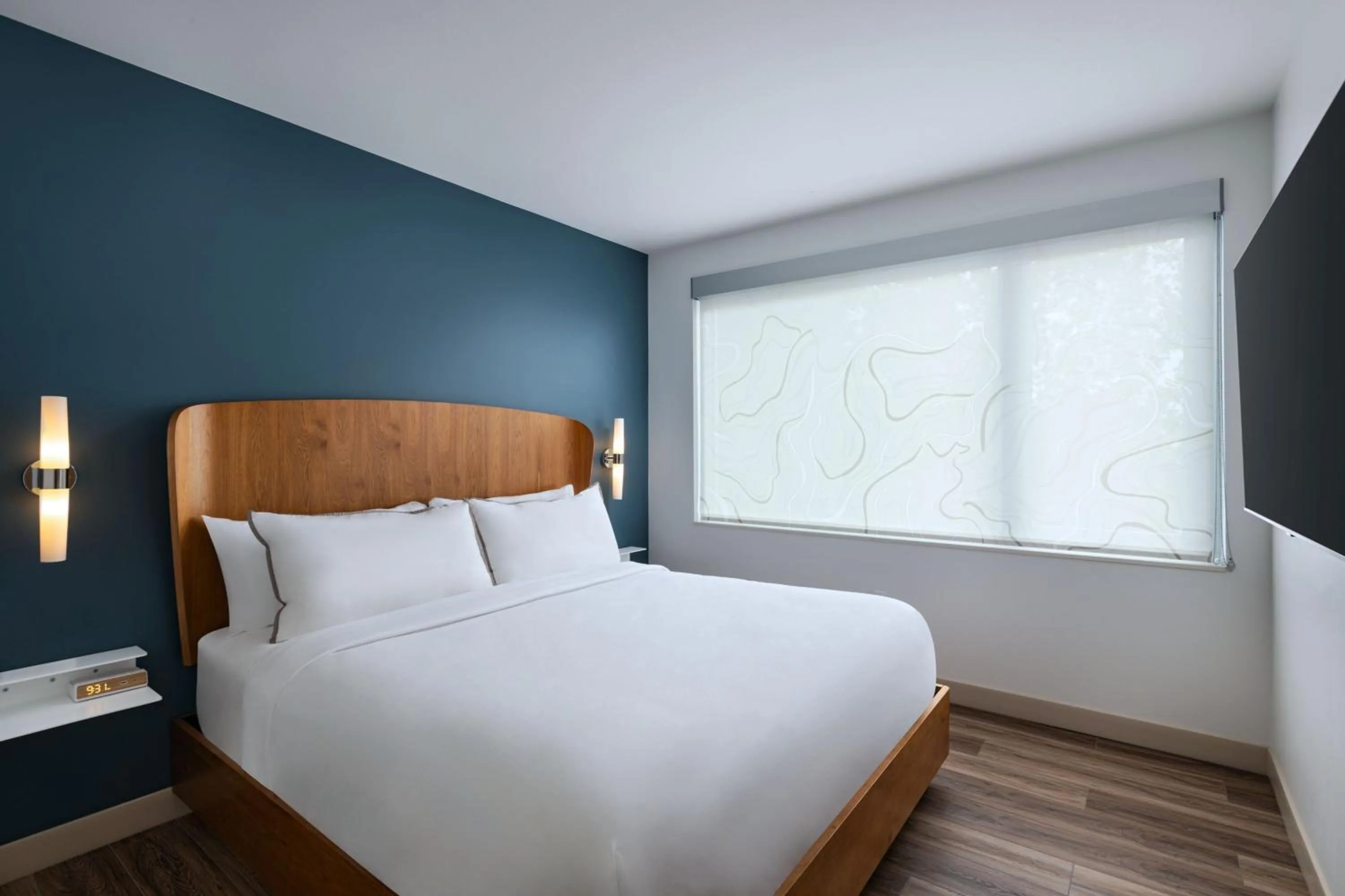 Bedroom, Bed in Element Albuquerque Uptown