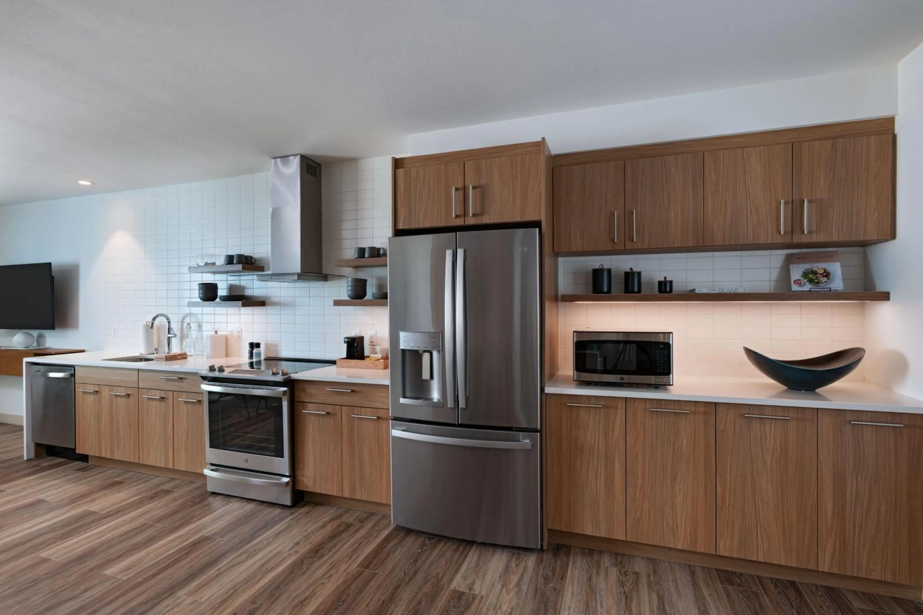 Kitchen or kitchenette in Element Albuquerque Uptown