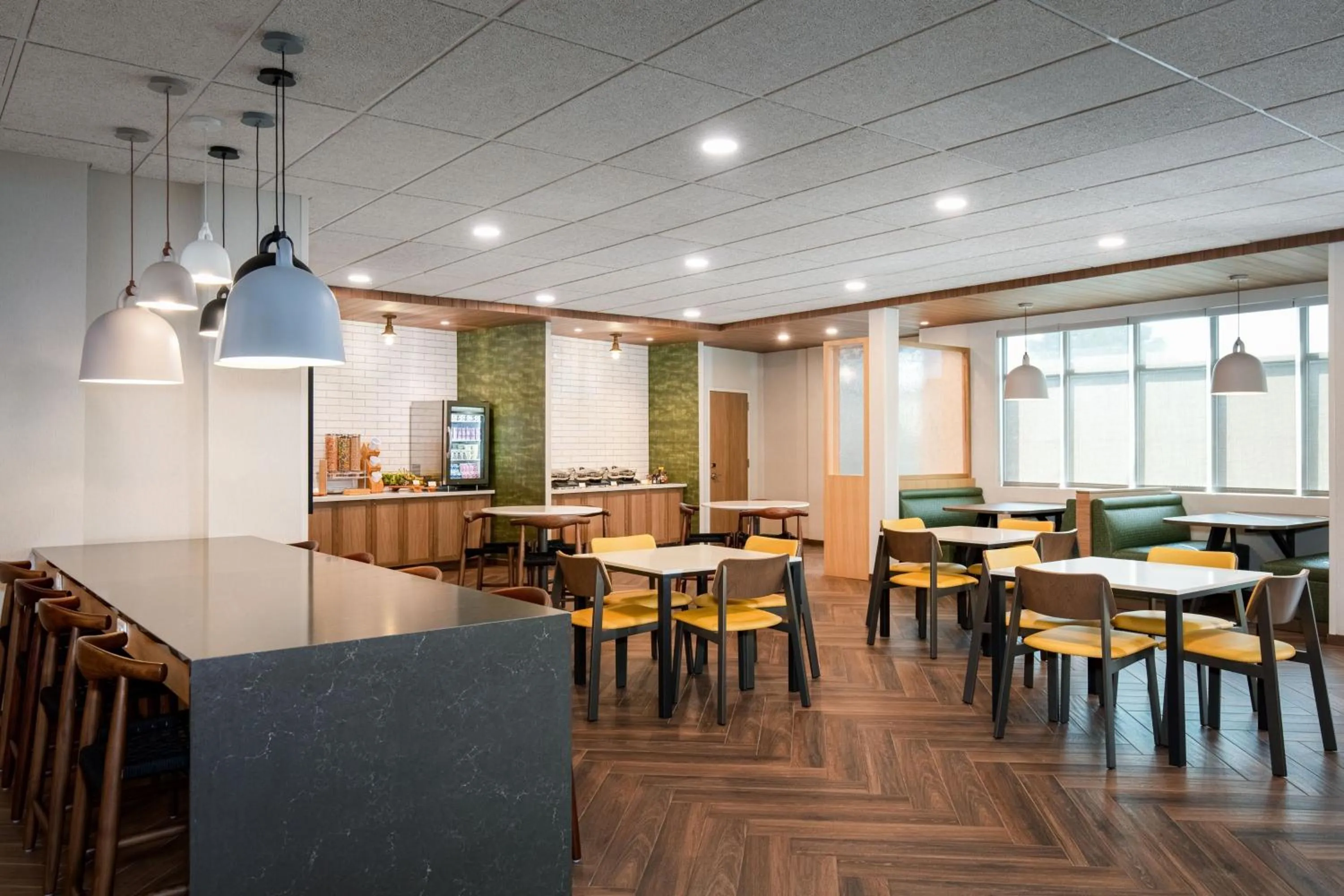 Breakfast in Fairfield by Marriott Inn & Suites Omaha at MH Landing