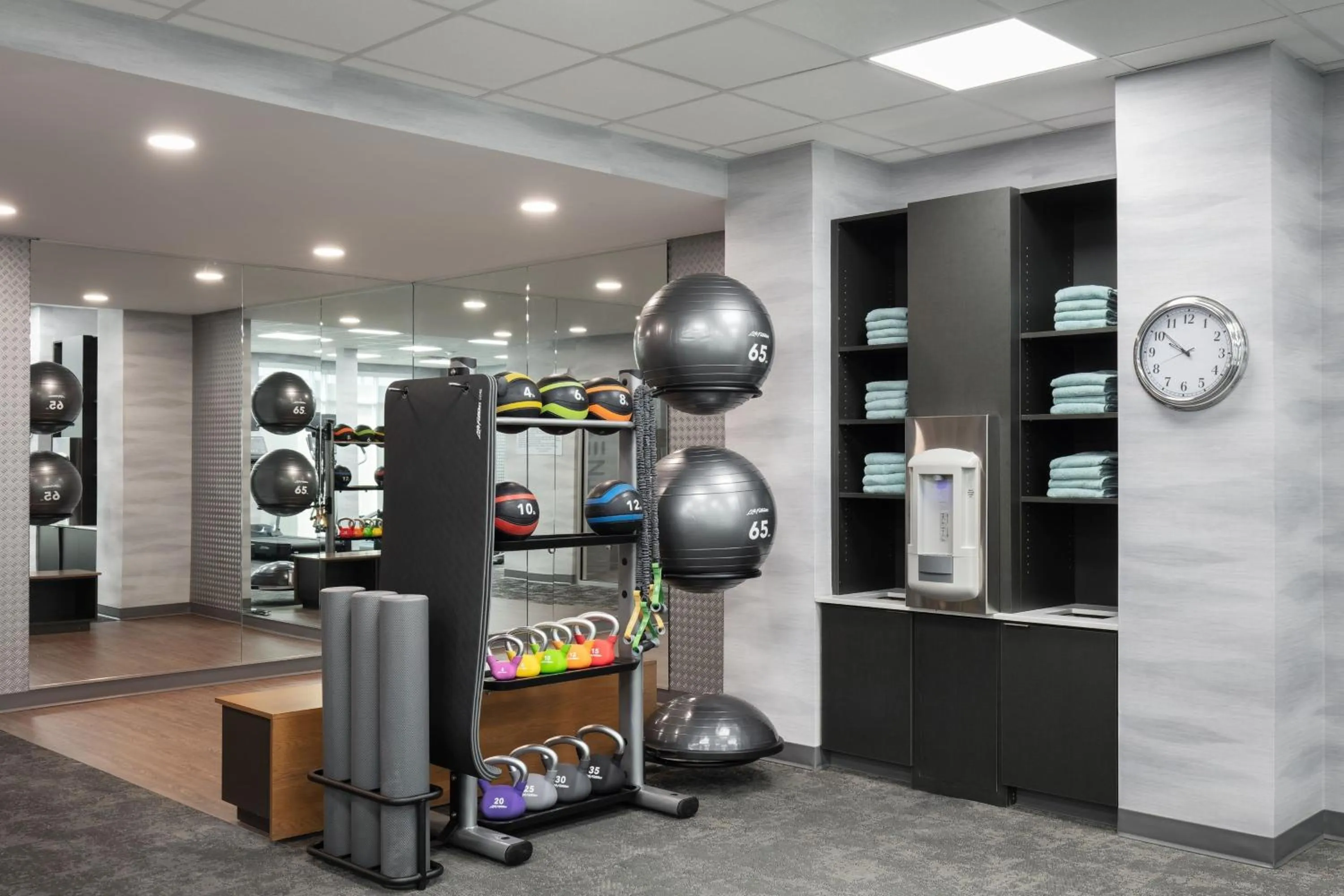 Fitness centre/facilities in Fairfield by Marriott Inn & Suites Omaha at MH Landing