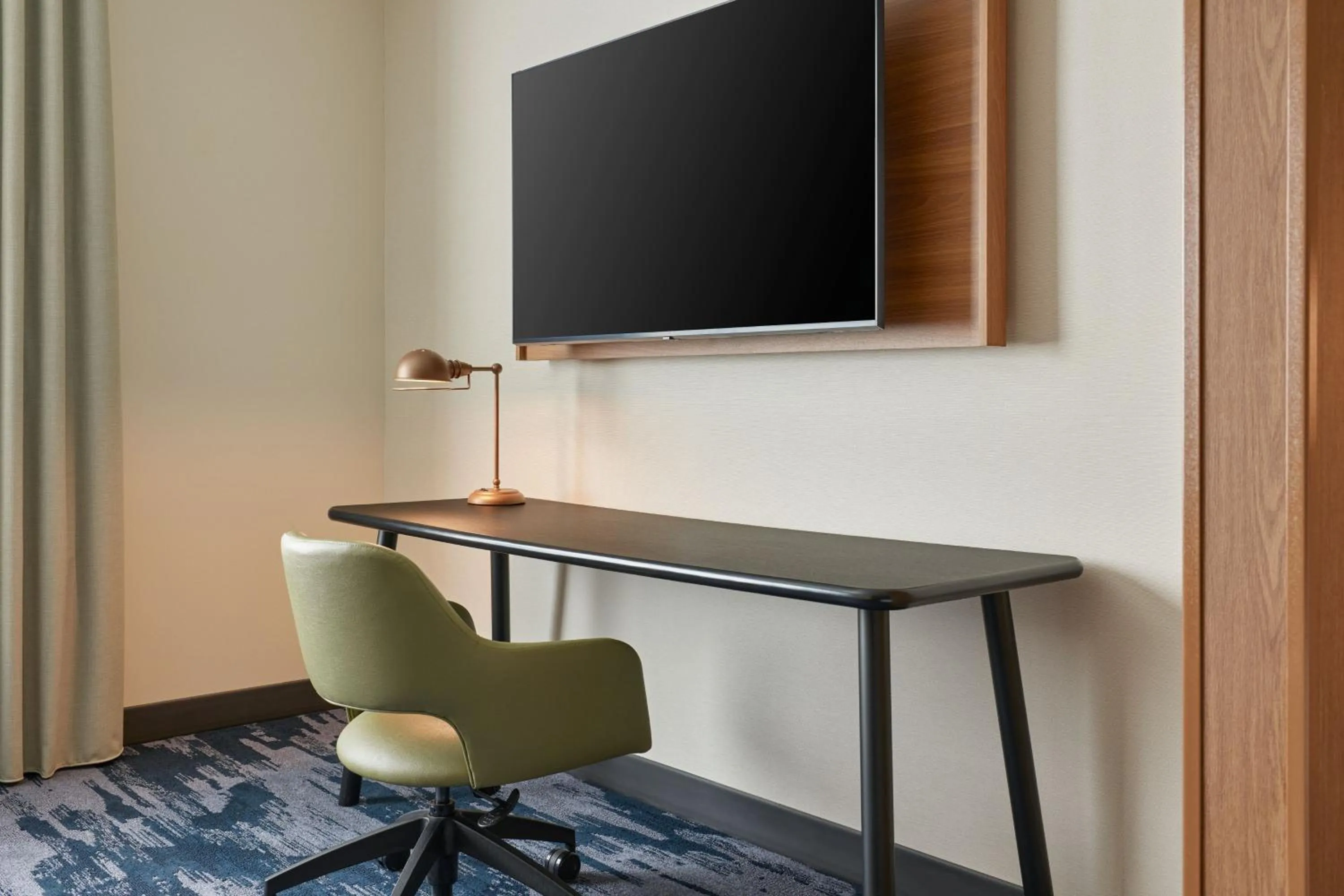 Bedroom in Fairfield Inn & Suites by Marriott Tempe