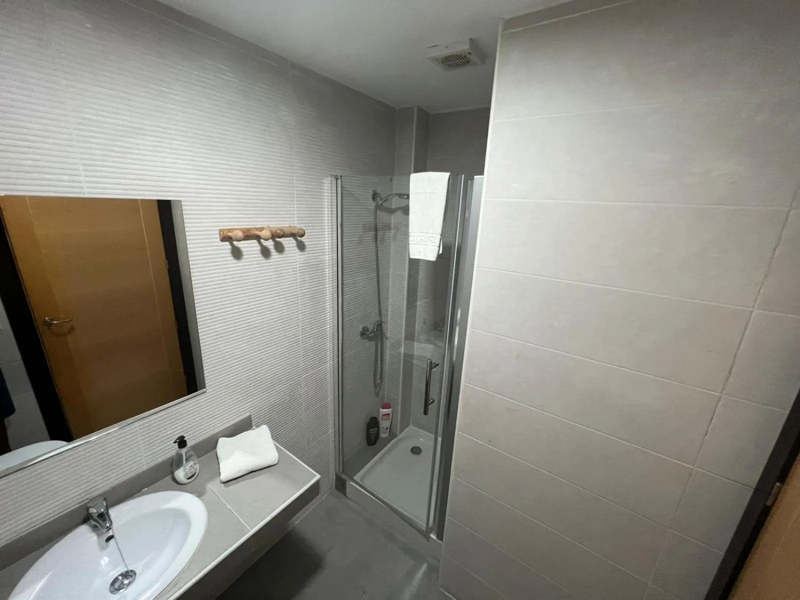 Bathroom in Hostal el Pasaje