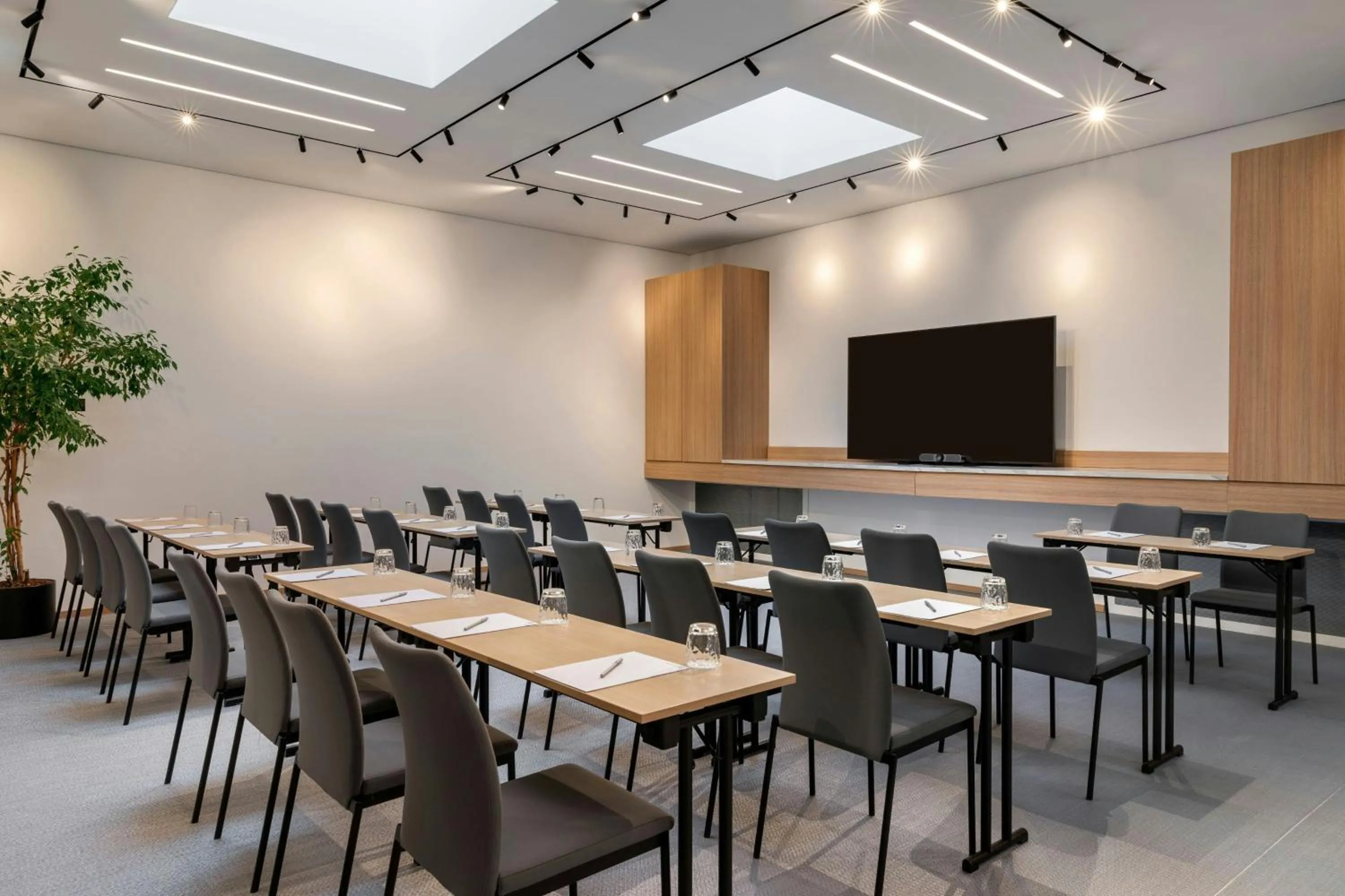 Meeting/conference room in Courtyard by Marriott Biel Bienne