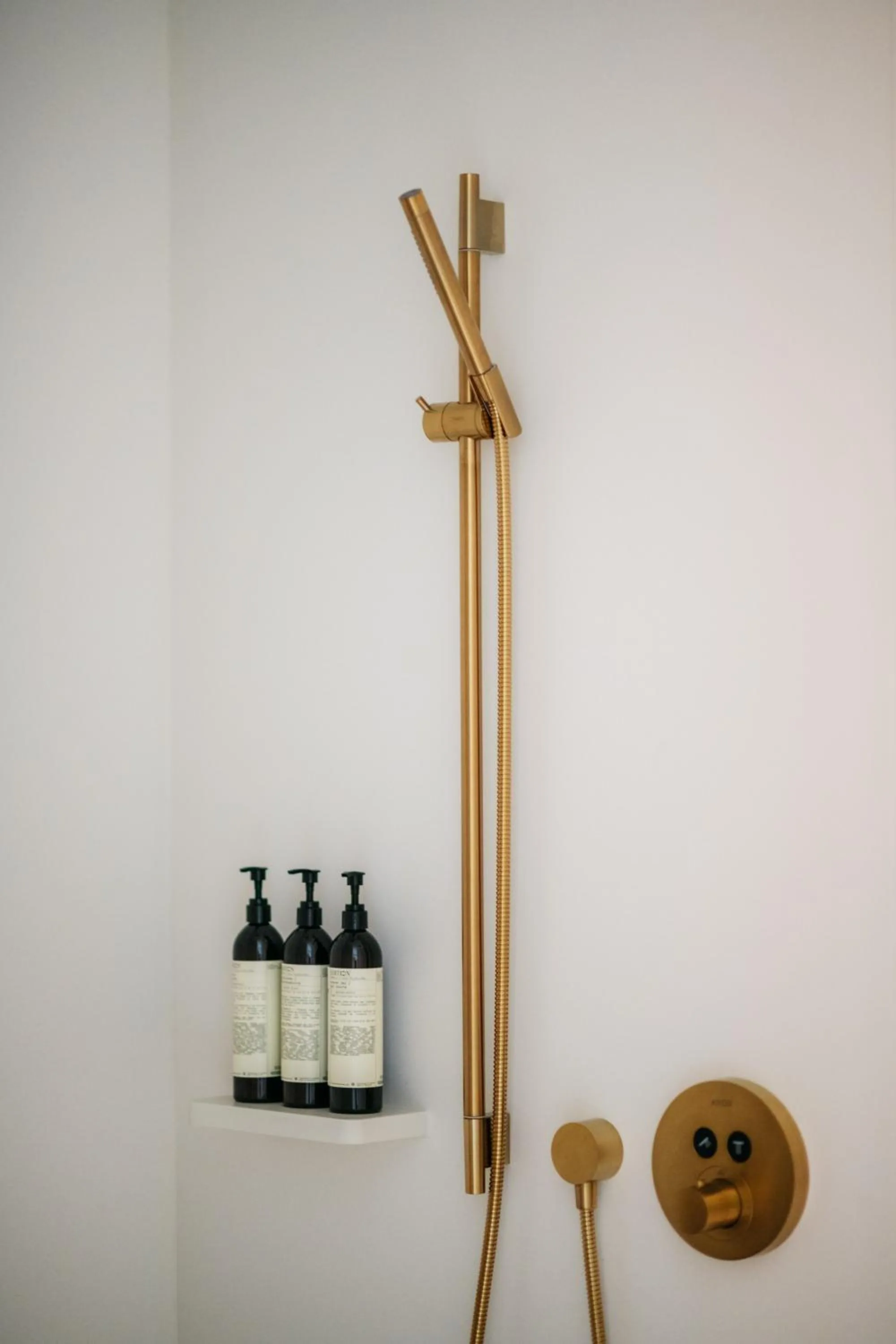 Bathroom in The Singapore EDITION