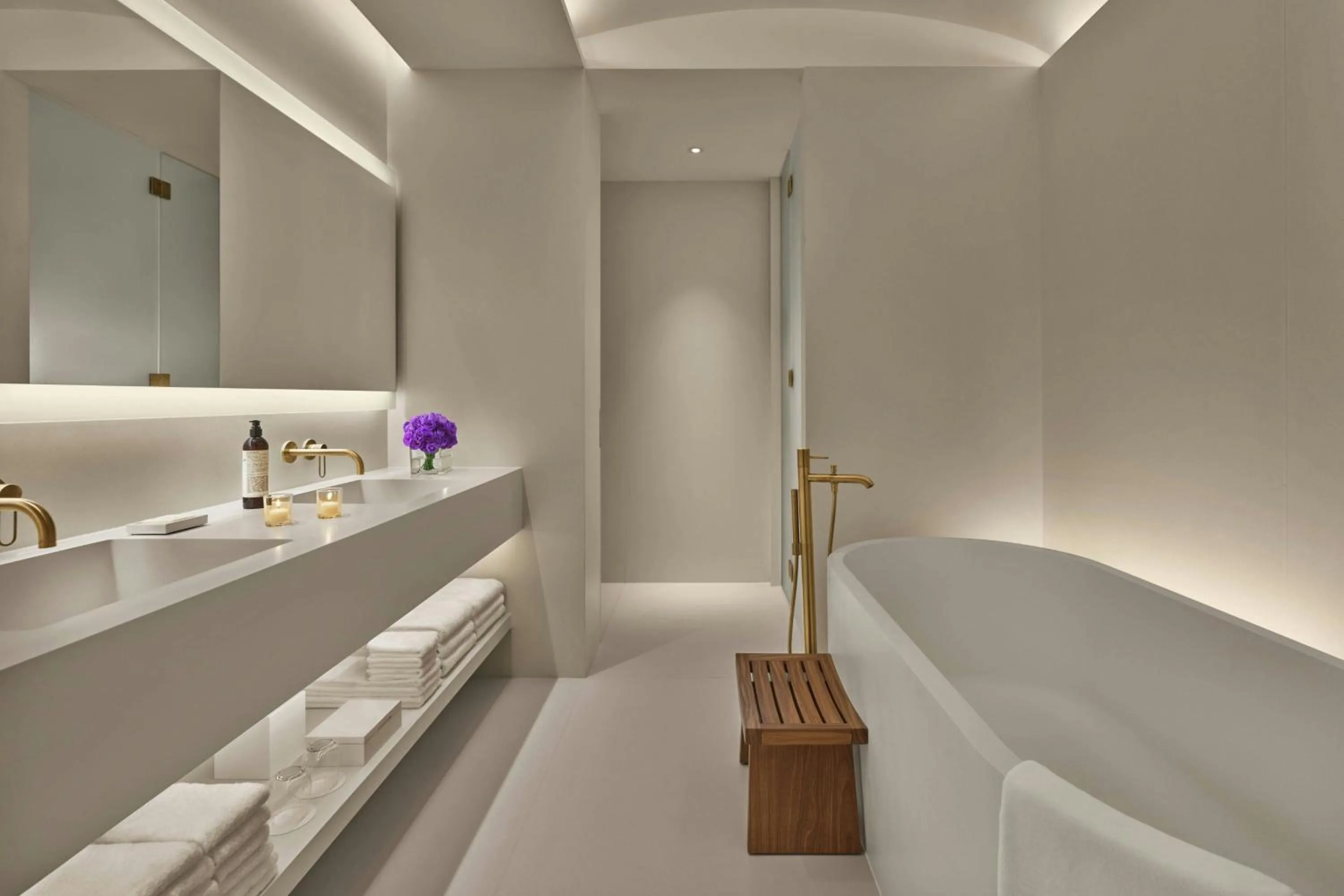 Bathroom in The Singapore EDITION