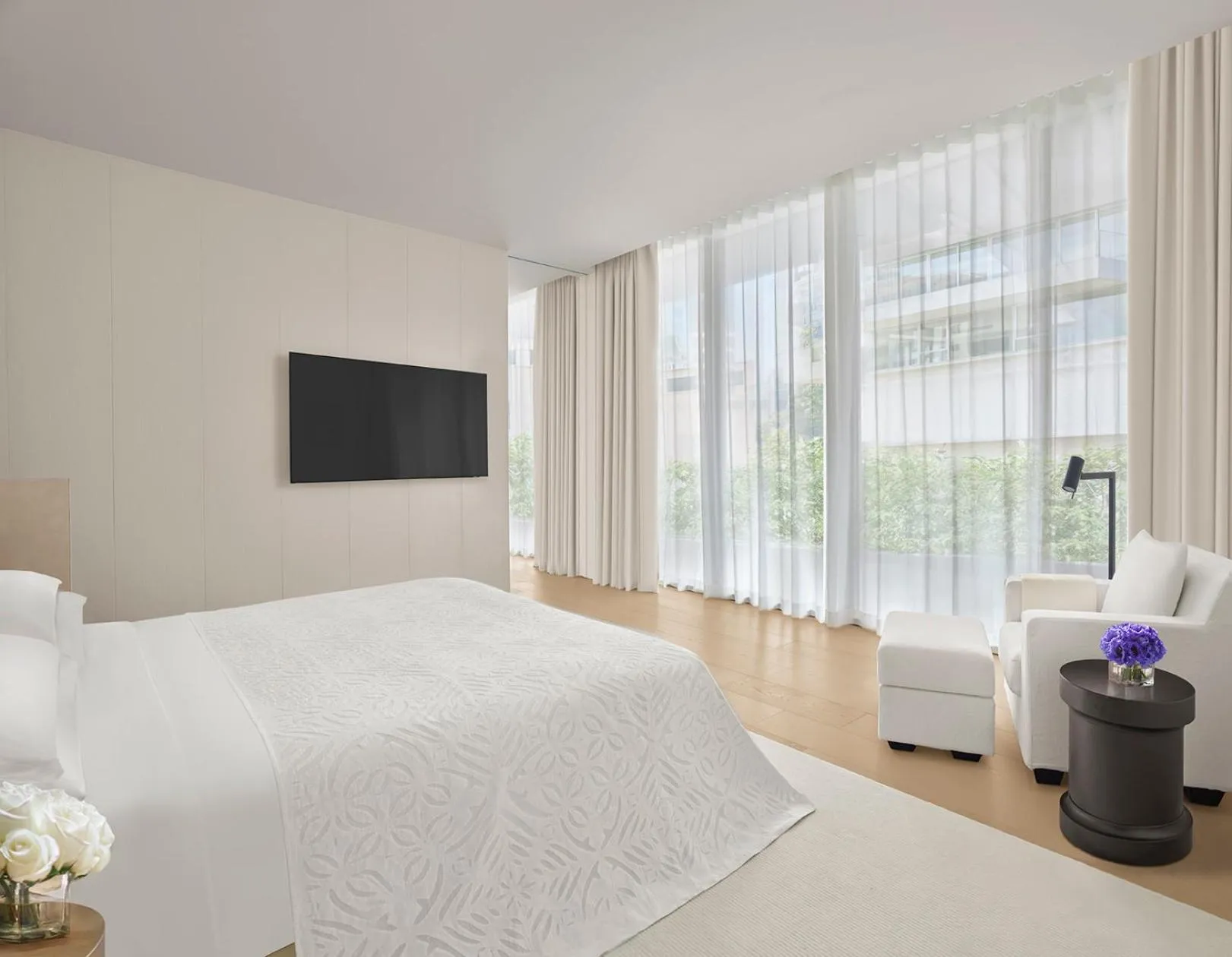 Bedroom, Bed in The Singapore EDITION