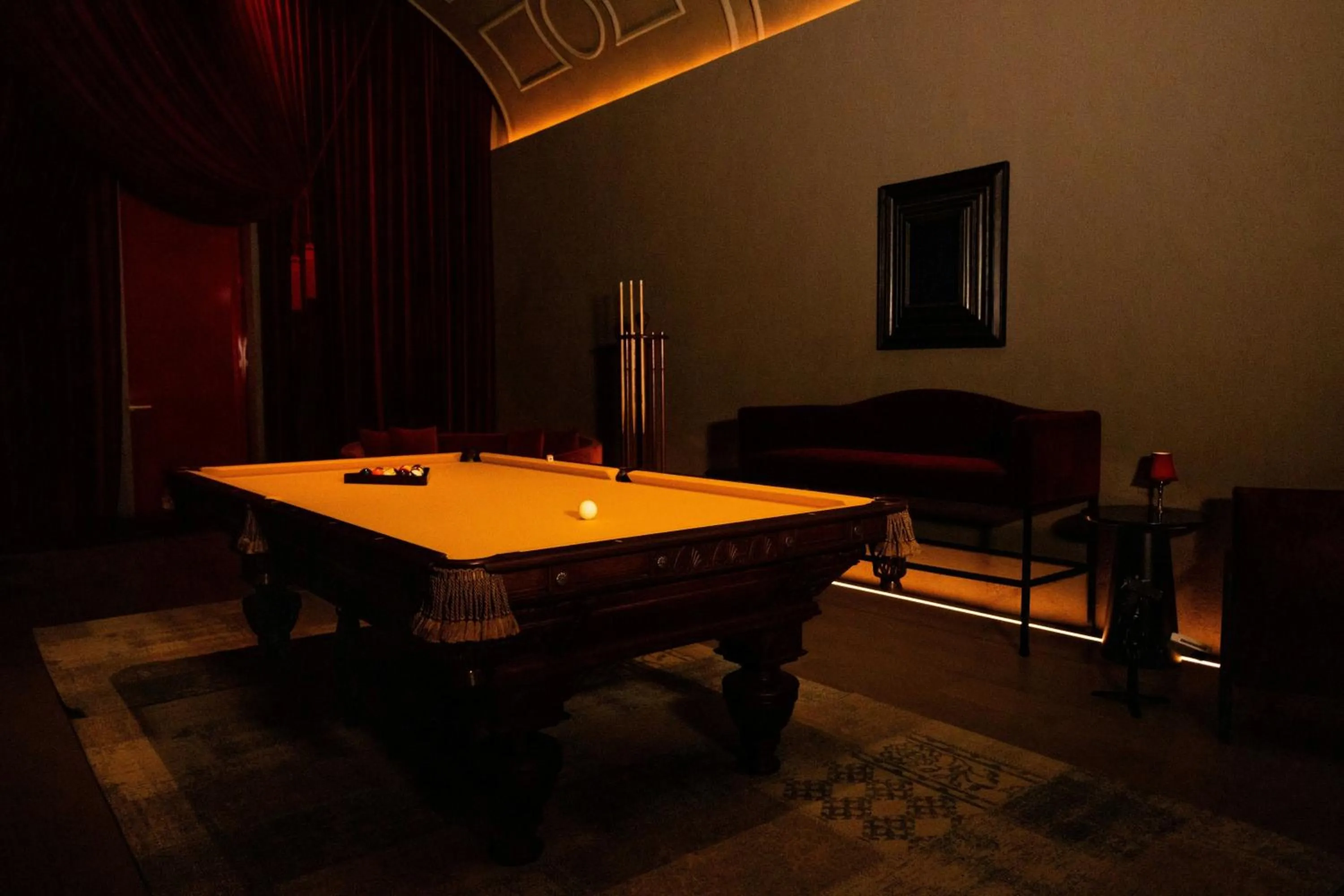 Restaurant/places to eat in The Singapore EDITION